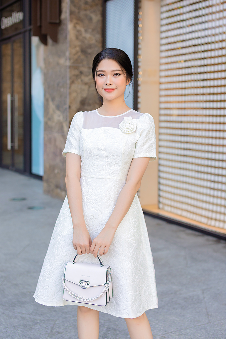 ĐẦM XÒE ĐÍNH HOA HỒNG 3319