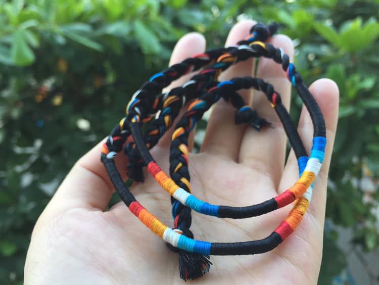 Vòng Thổ Cẩm Handmade sợi tròn - vòng tay tình bạn