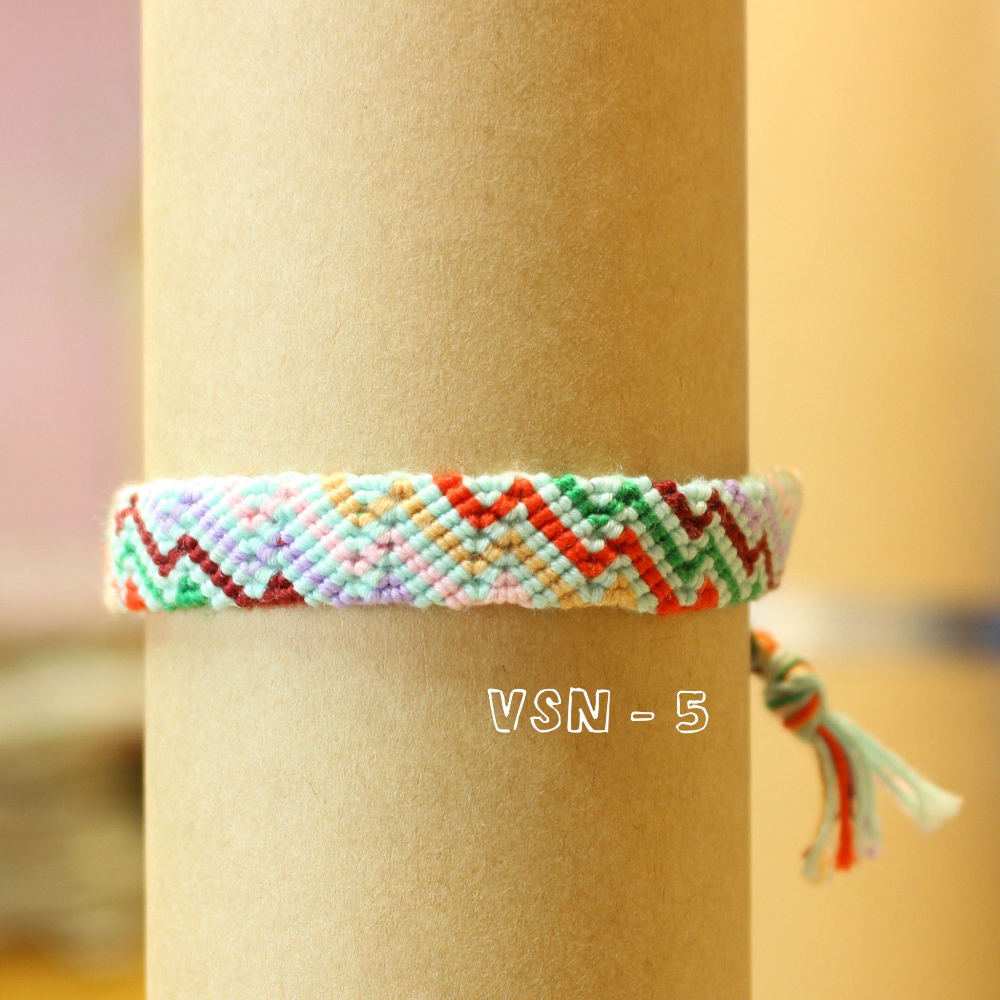 Vòng Thổ Cẩm Handmade Bản To (VSN5)