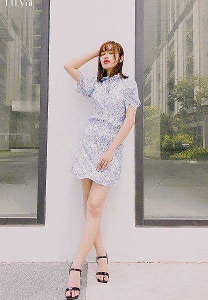 Đầm tay raglan cổ nhún lụa hoạ tiết