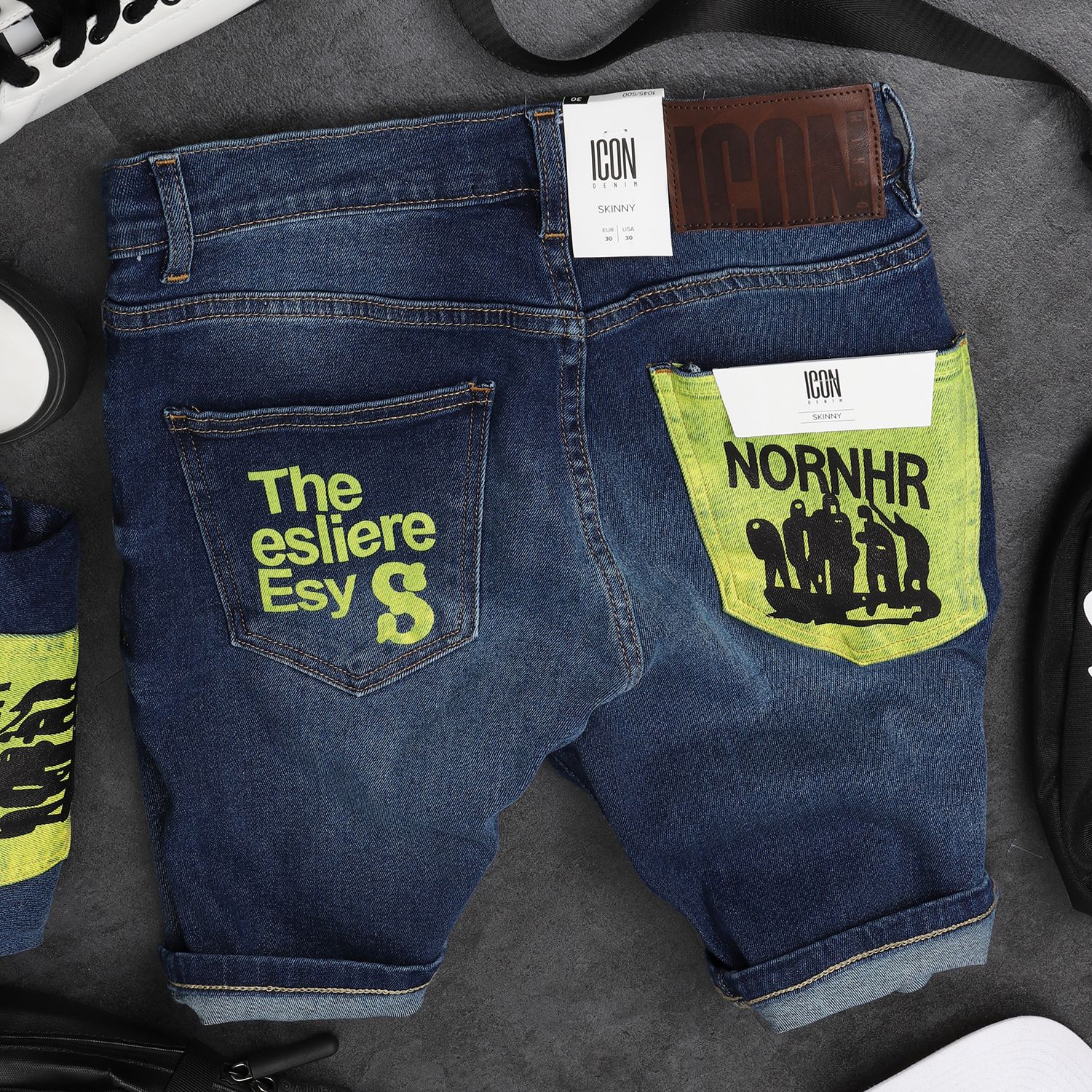 Quần shorts jean ICON DENIM back print