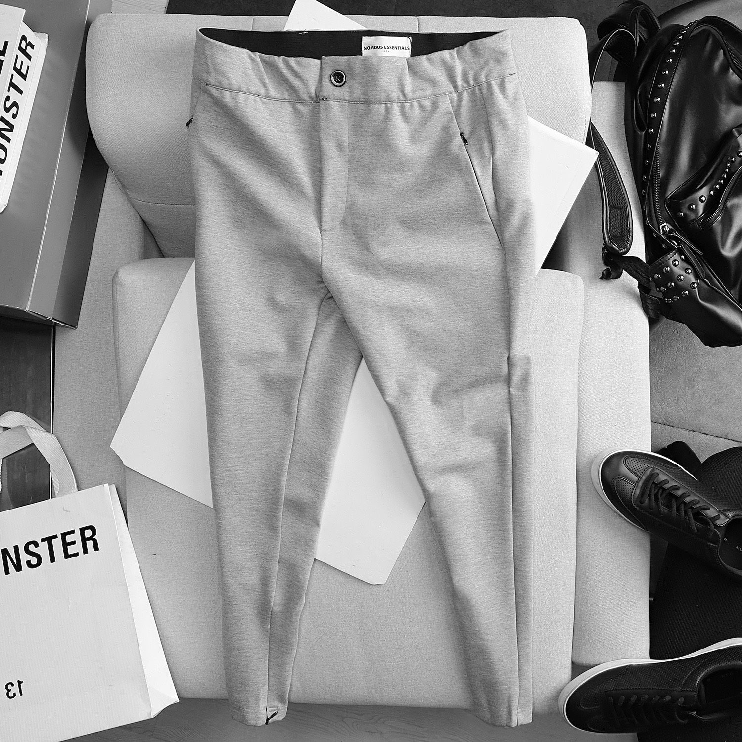 Quần jogger NOMOUS ESSENTIALS