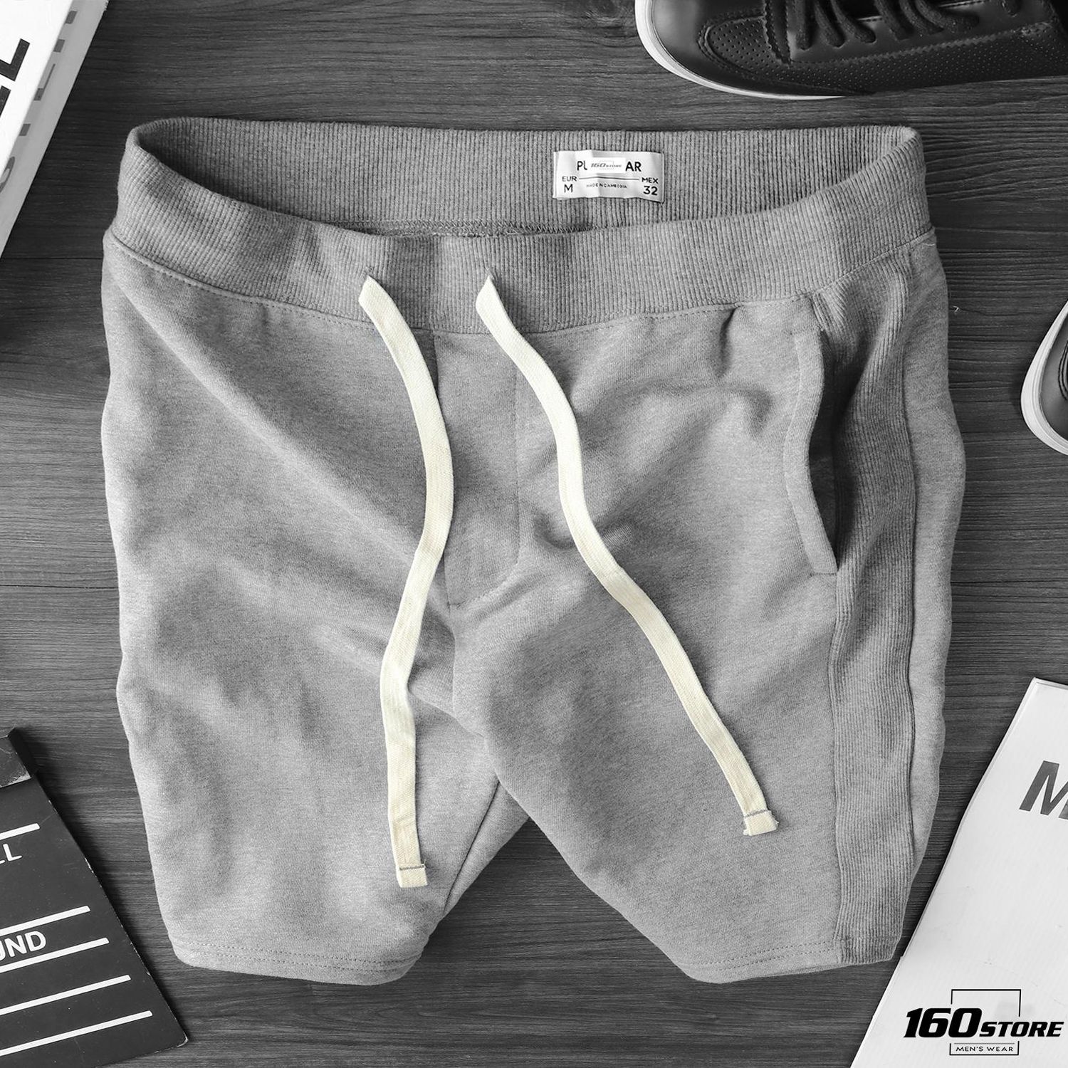Quần short nỉ P.B