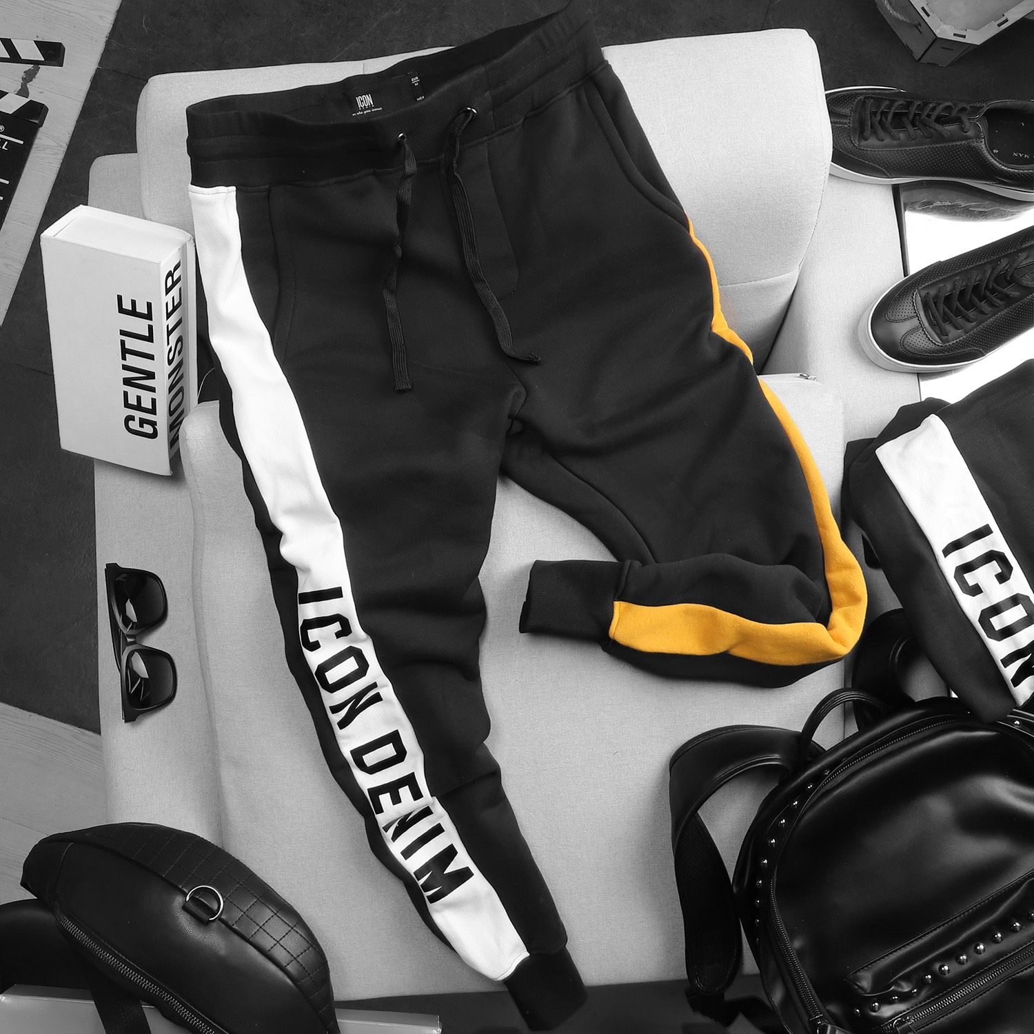 Quần jogger ICON DENIM stripe