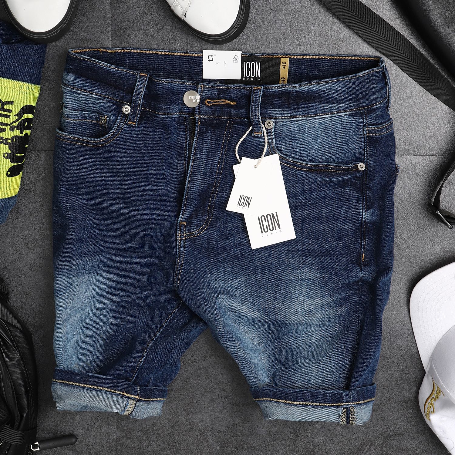 Quần shorts jean ICON DENIM back print