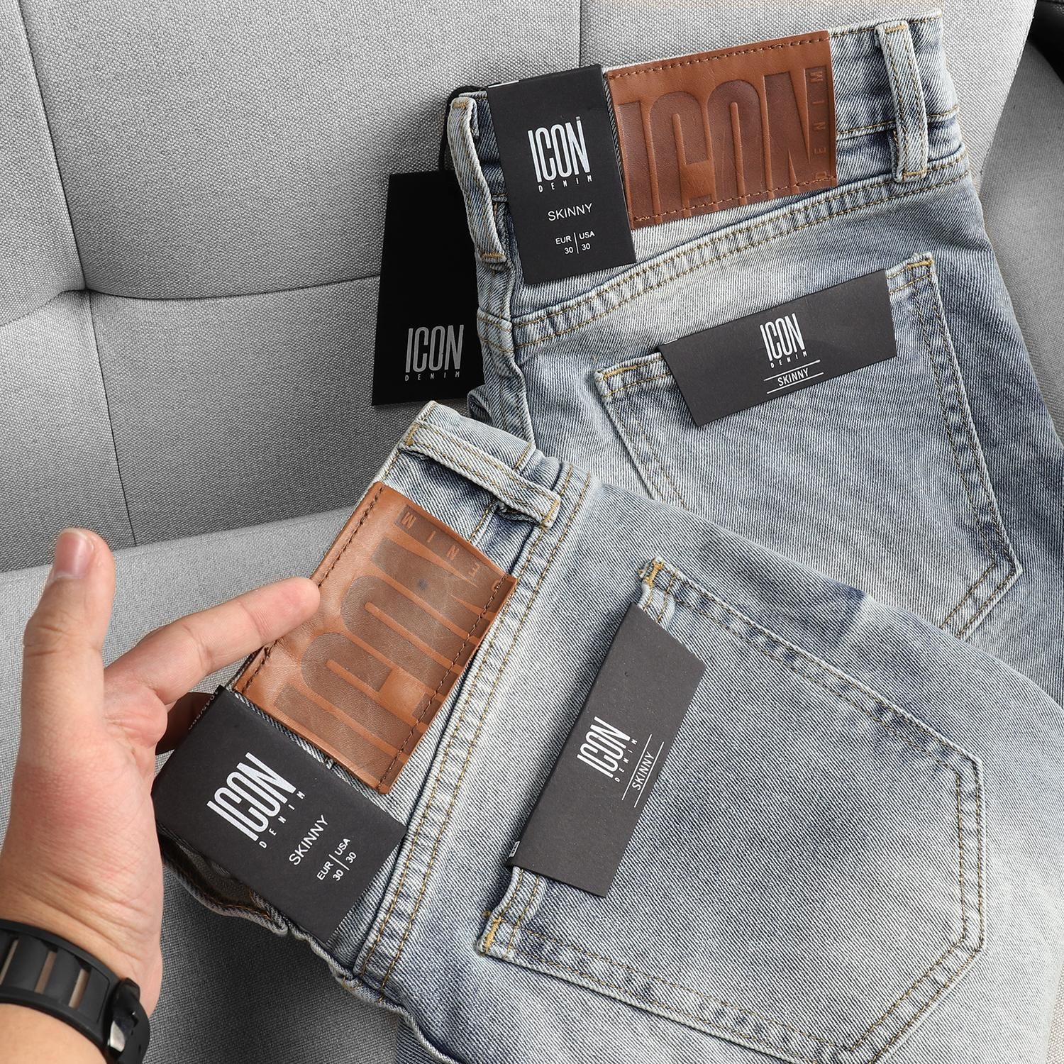 Quần jean ICON DENIM ripped w text