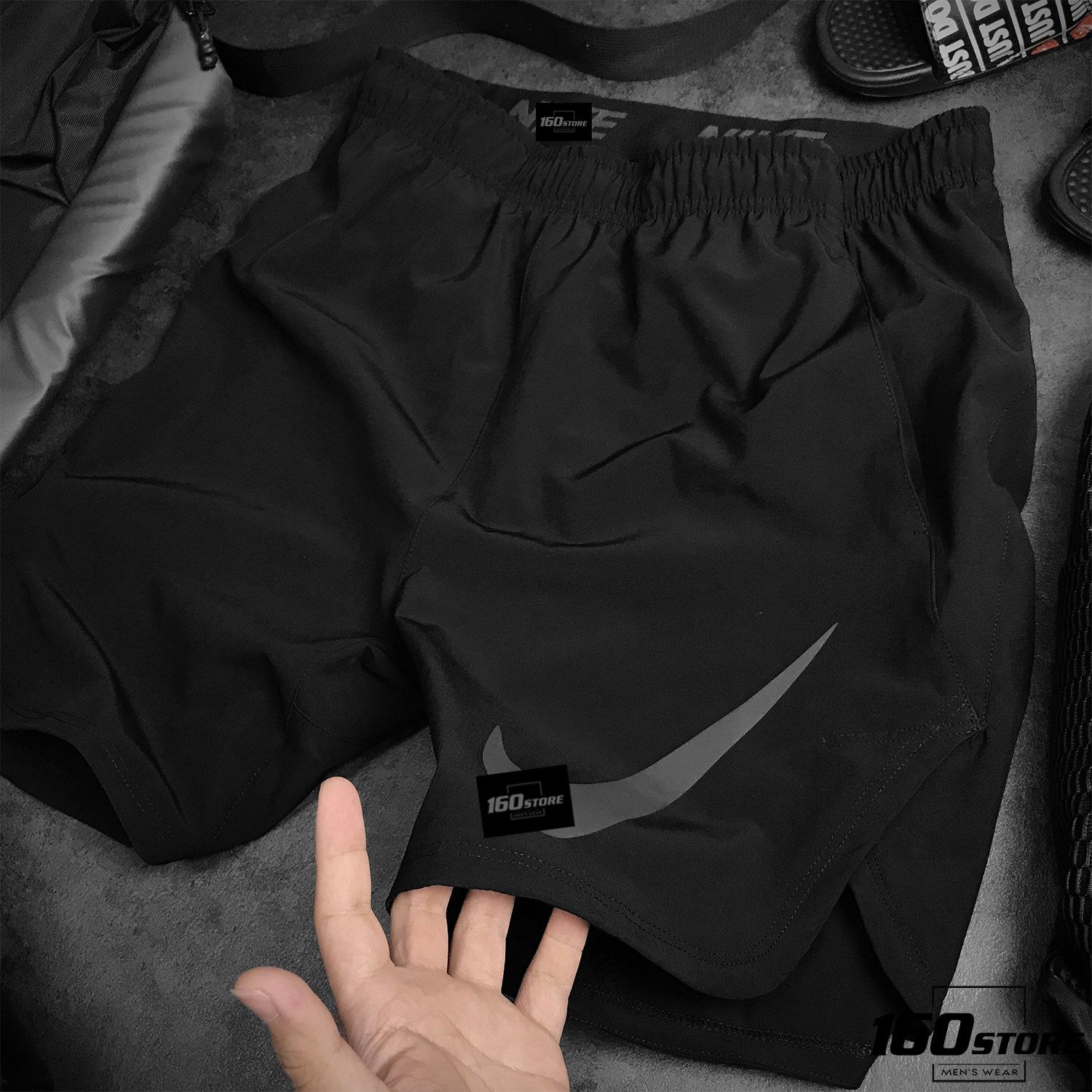 Quần short NlKE black logo