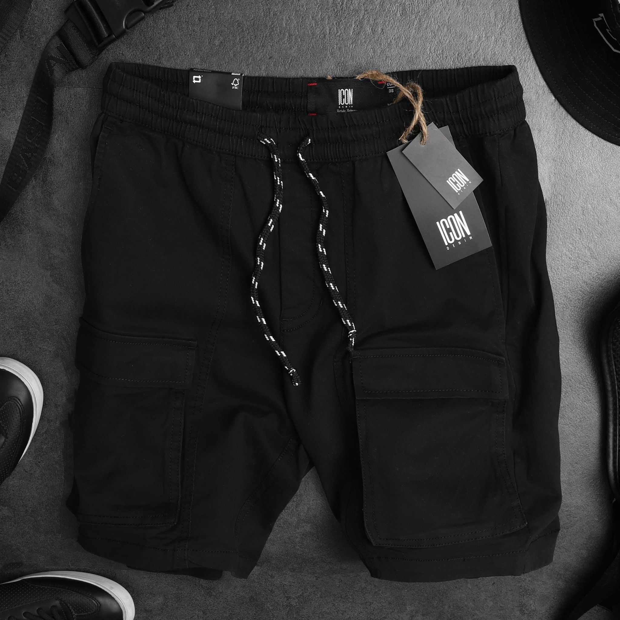 Quần short kaki ICON DENIM túi hộp