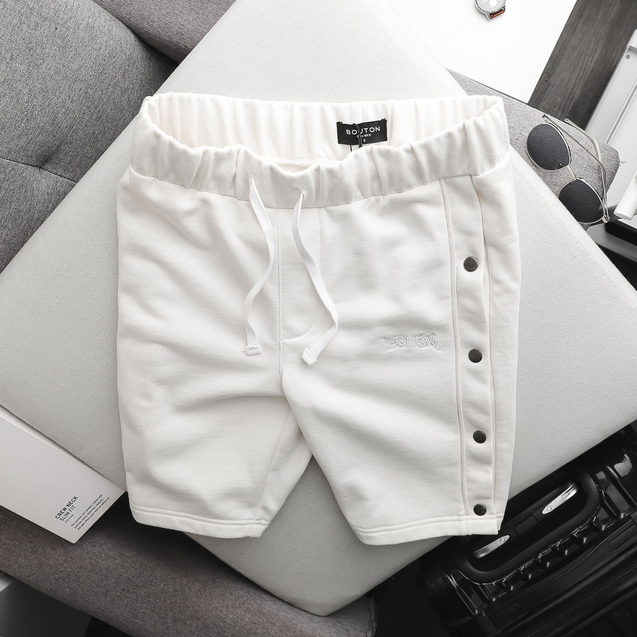 Quần short BOUTON phối nút
