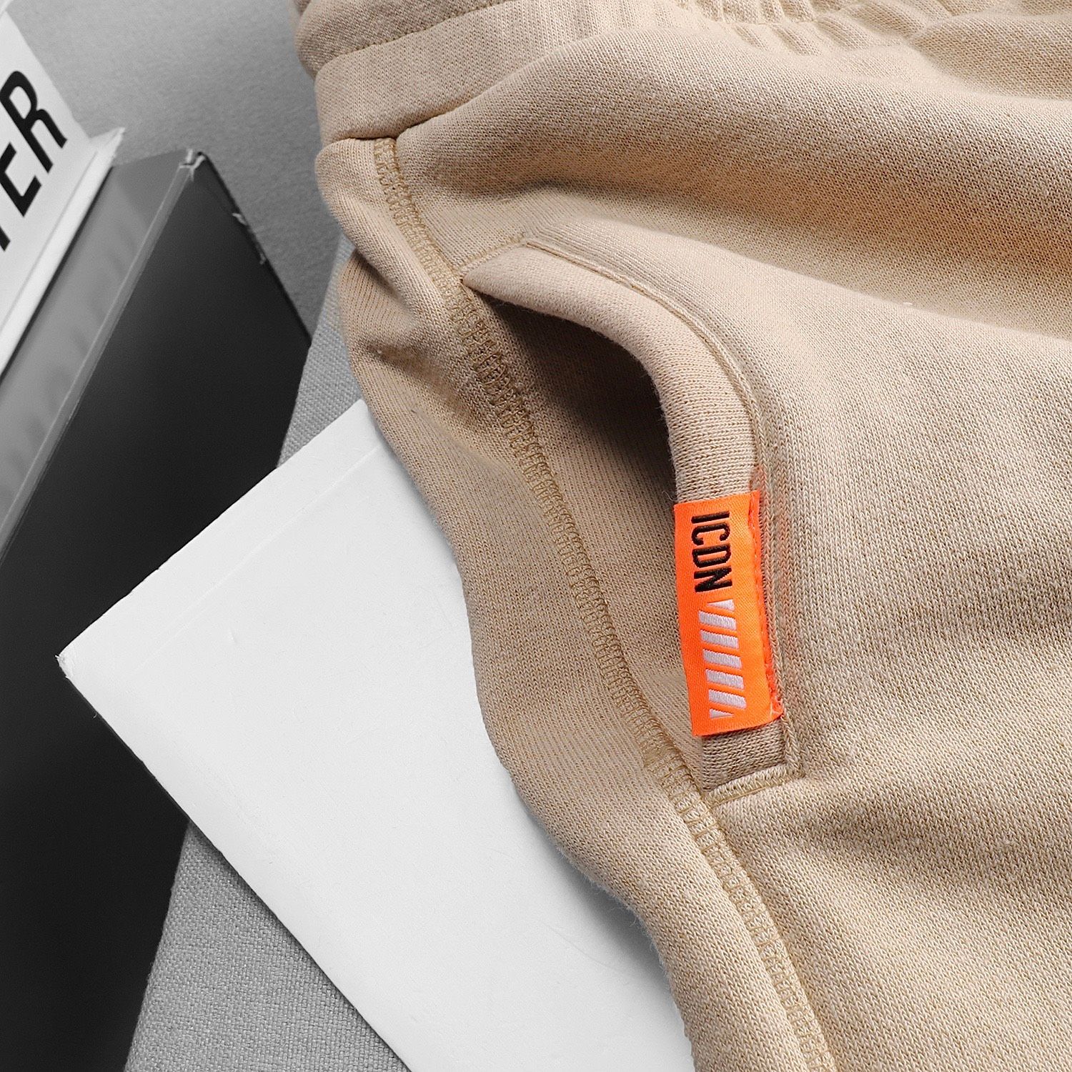 Quần short nỉ ICON DENIM