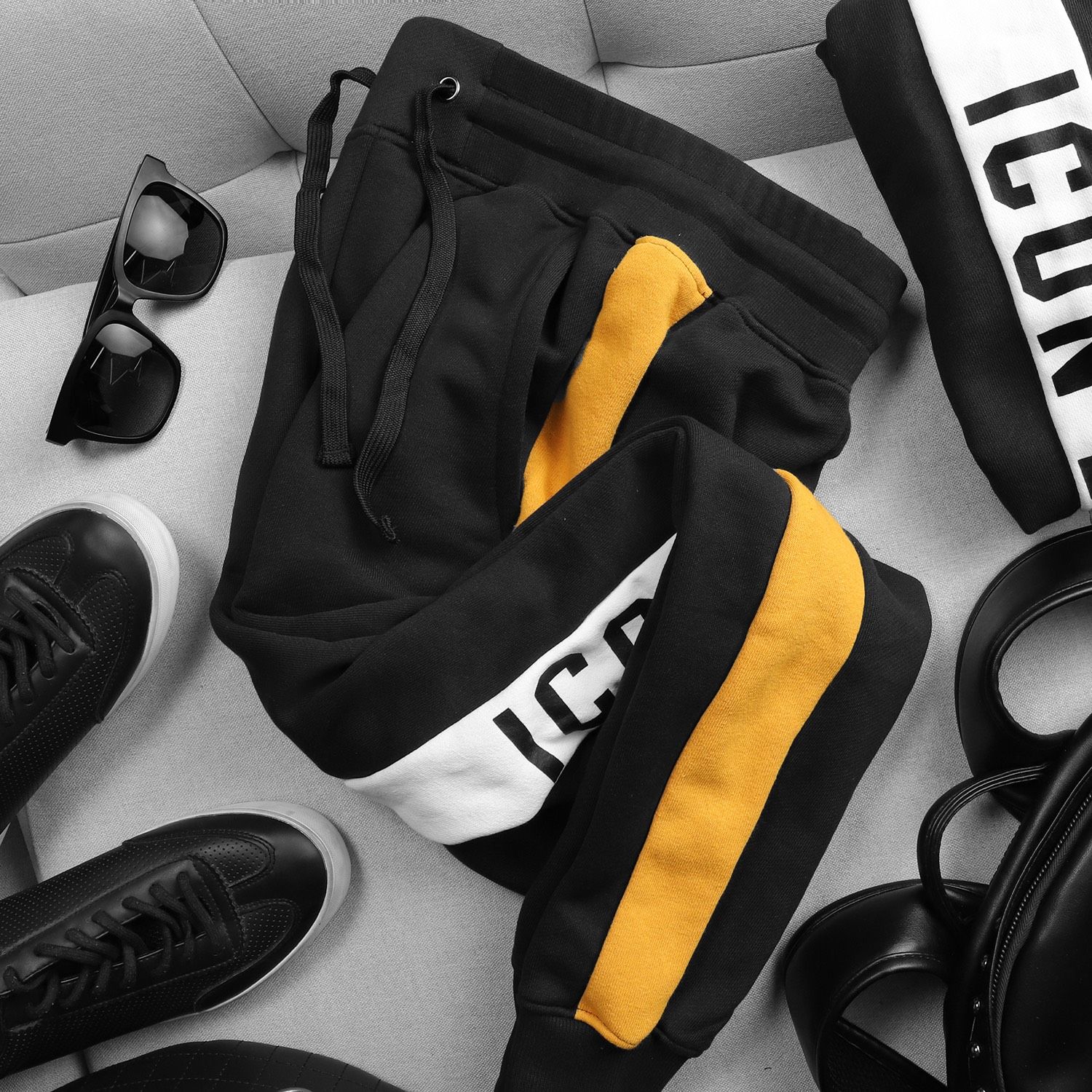 Quần jogger ICON DENIM stripe