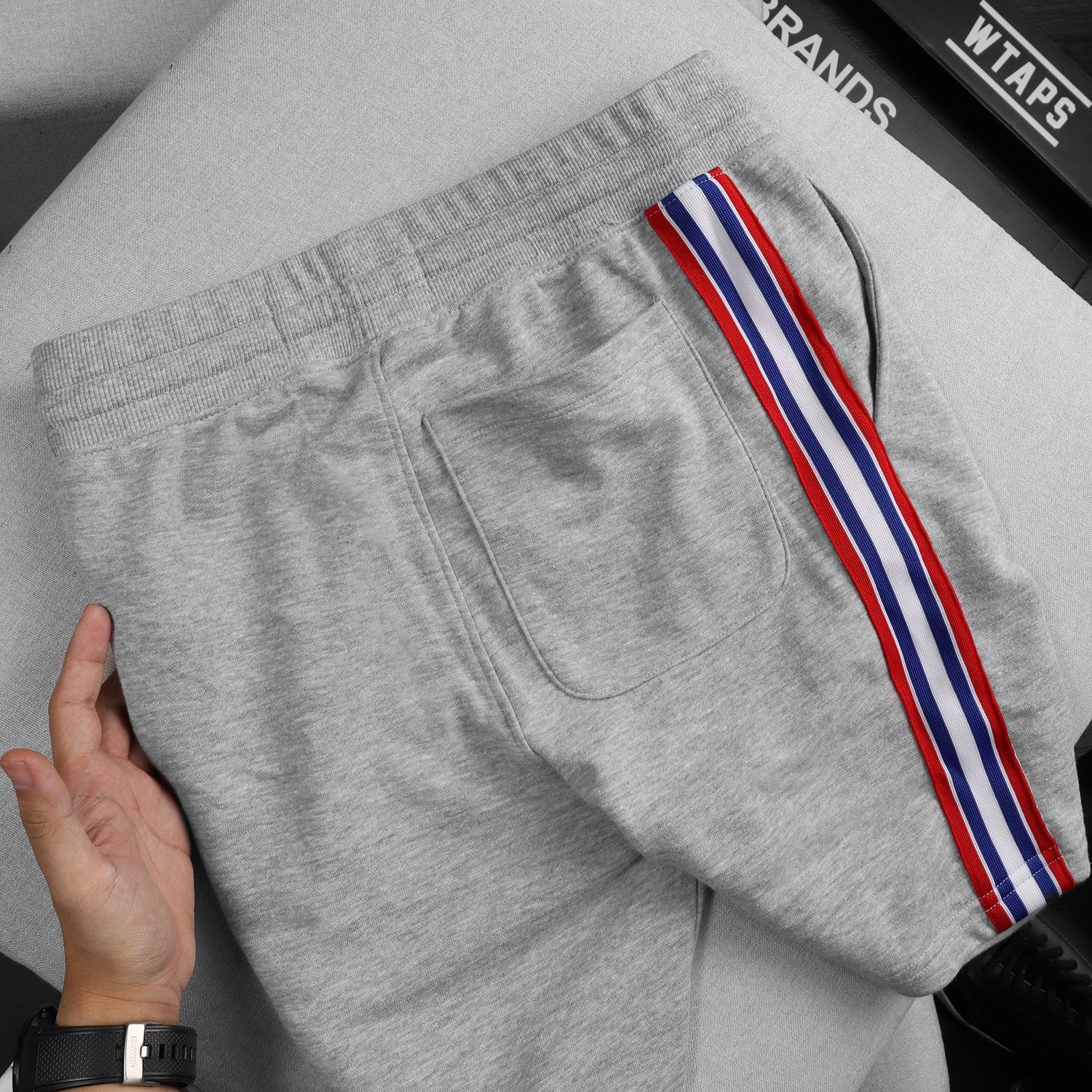 Quần short nỉ NOMOUS ESSENTIALS