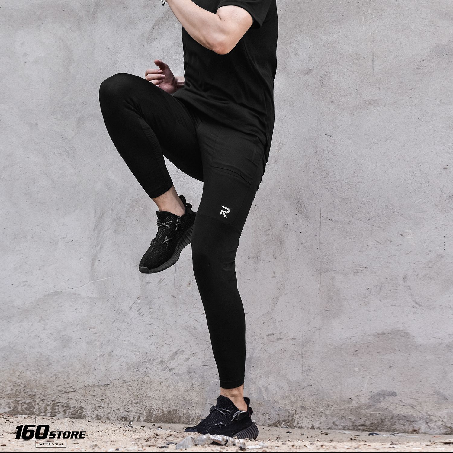 Quần RUNPOW running tights in black