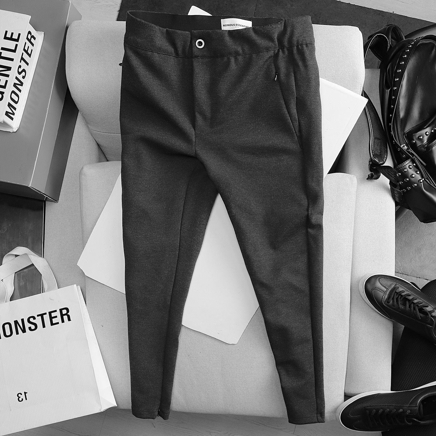 Quần jogger NOMOUS ESSENTIALS