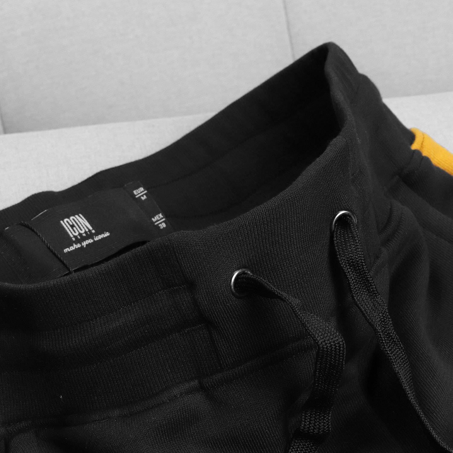 Quần jogger ICON DENIM stripe