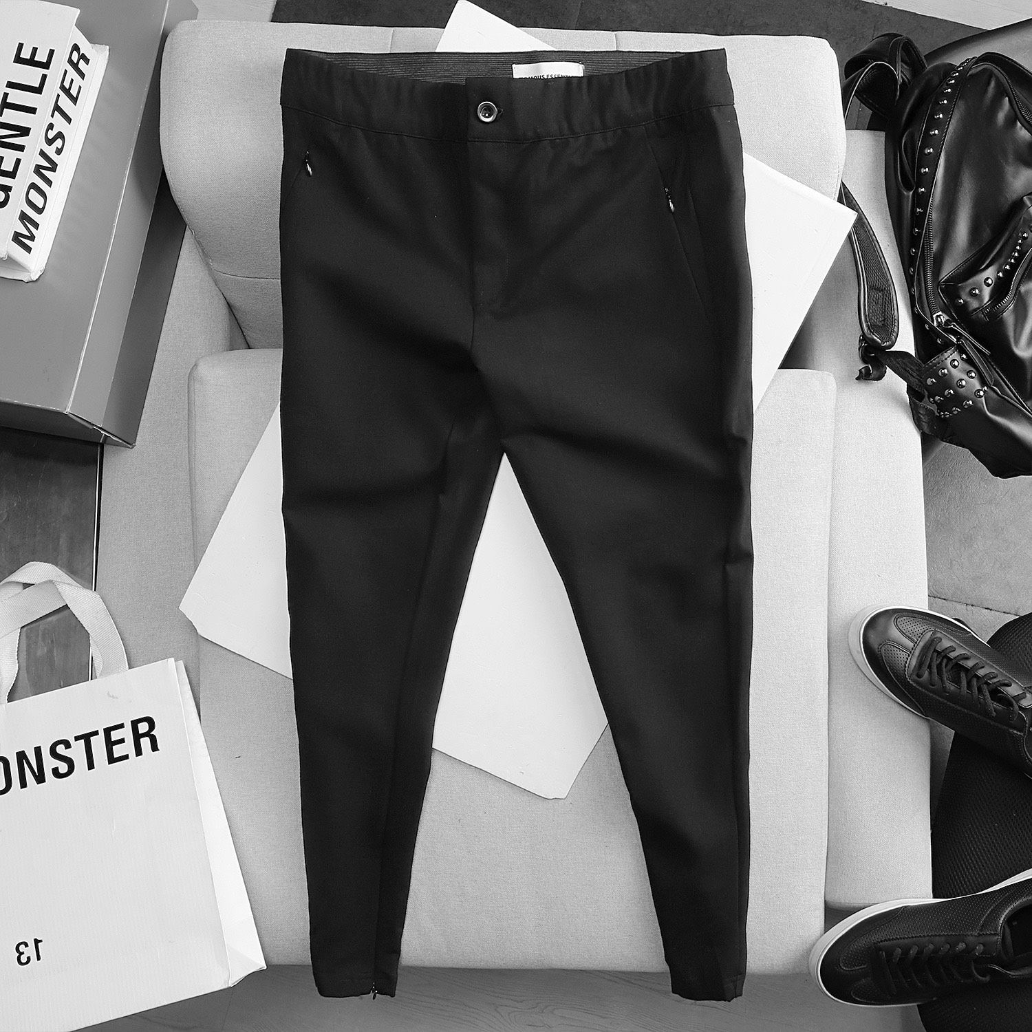 Quần jogger NOMOUS ESSENTIALS