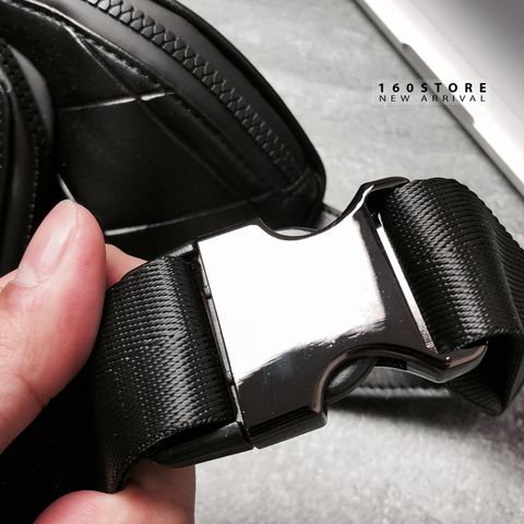 PE.DRO Pouch Bag