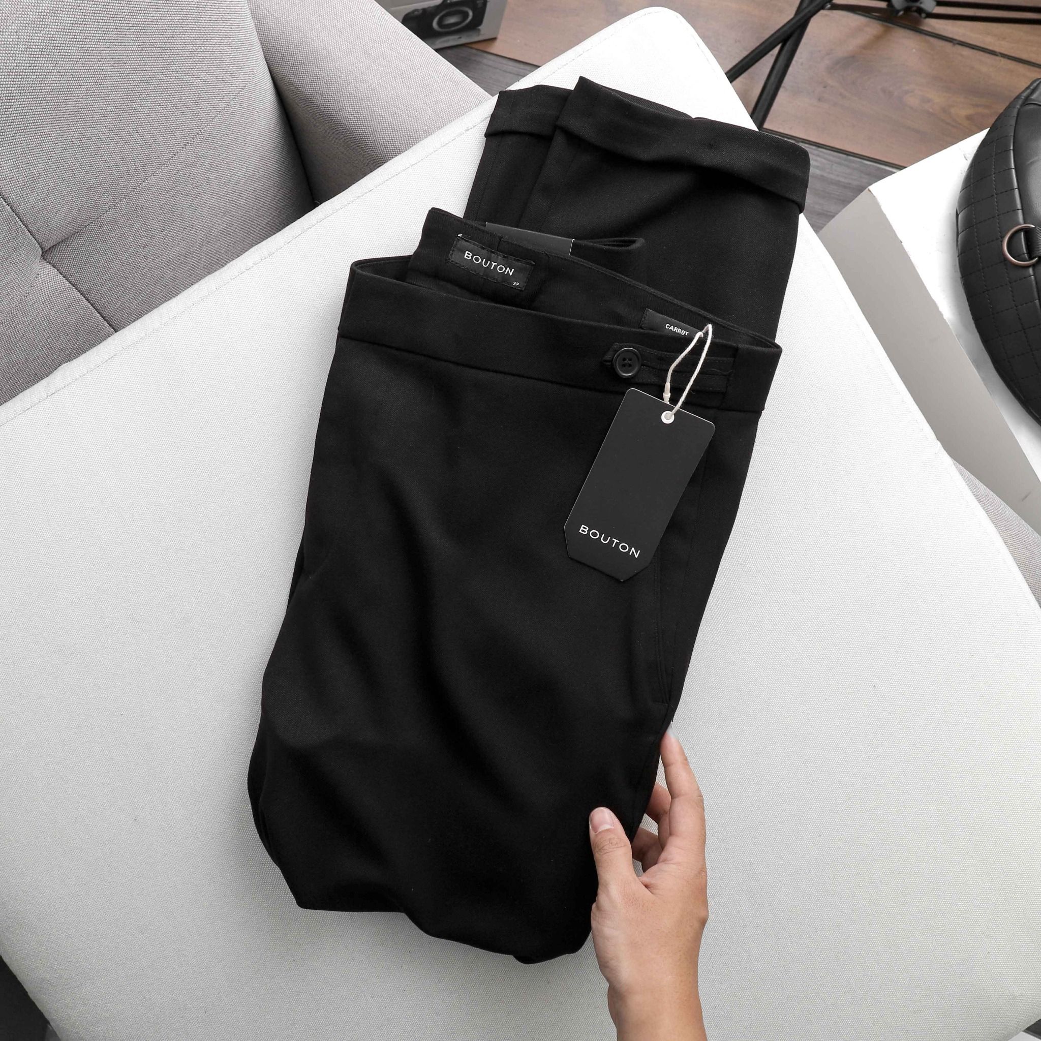 Quần Tây BOUTON Black Carrot