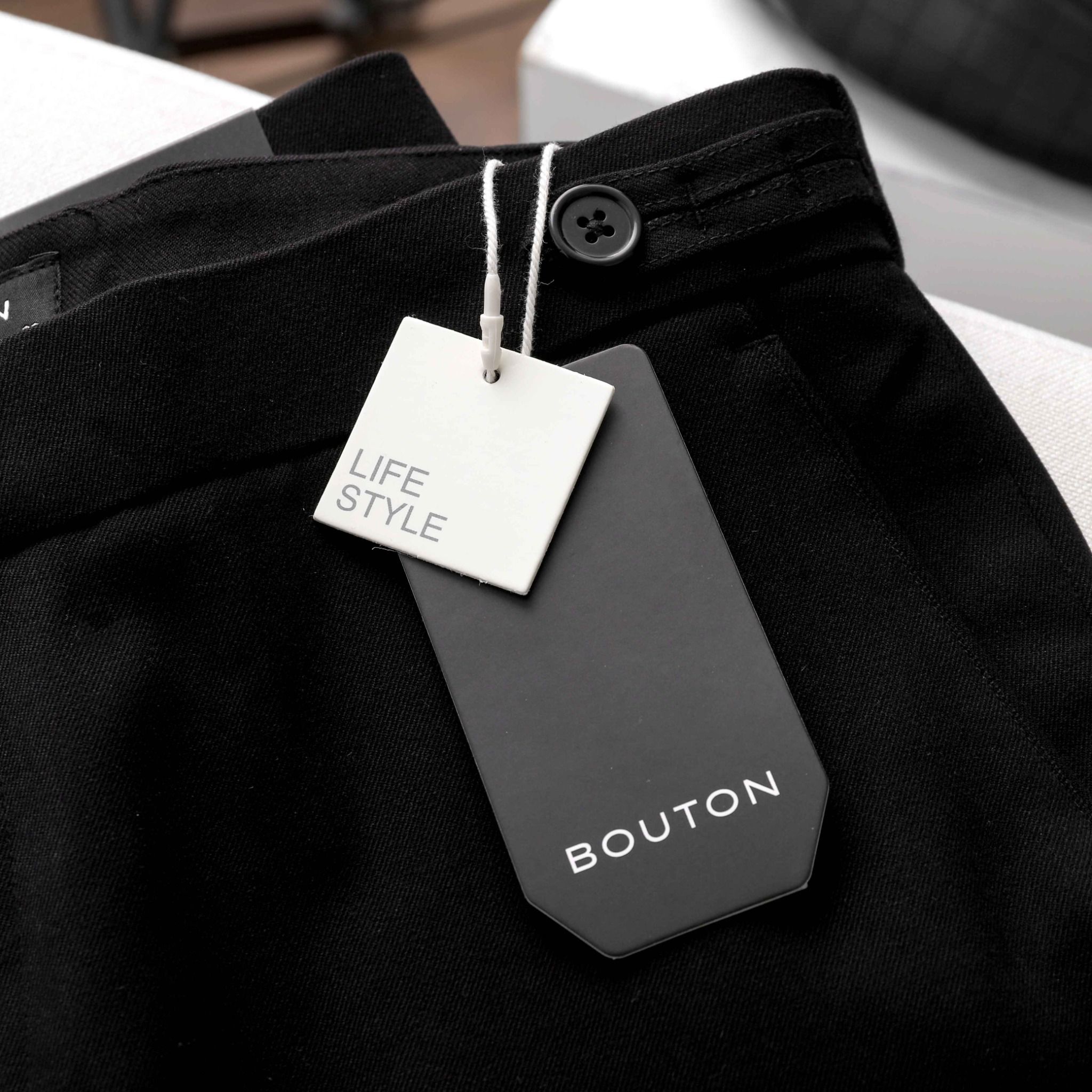 Quần Tây BOUTON Black Carrot
