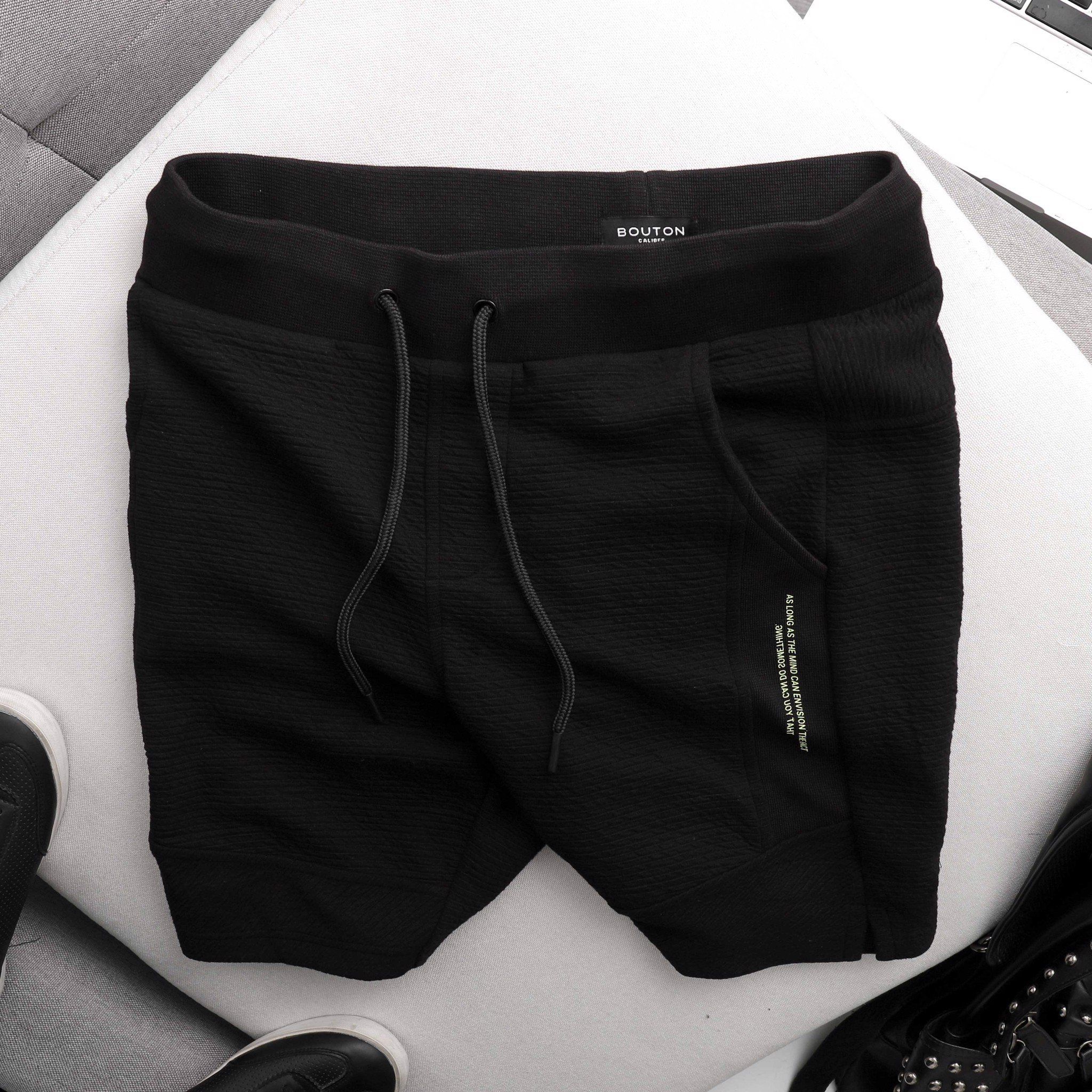 Quần short nỉ BOUTON black
