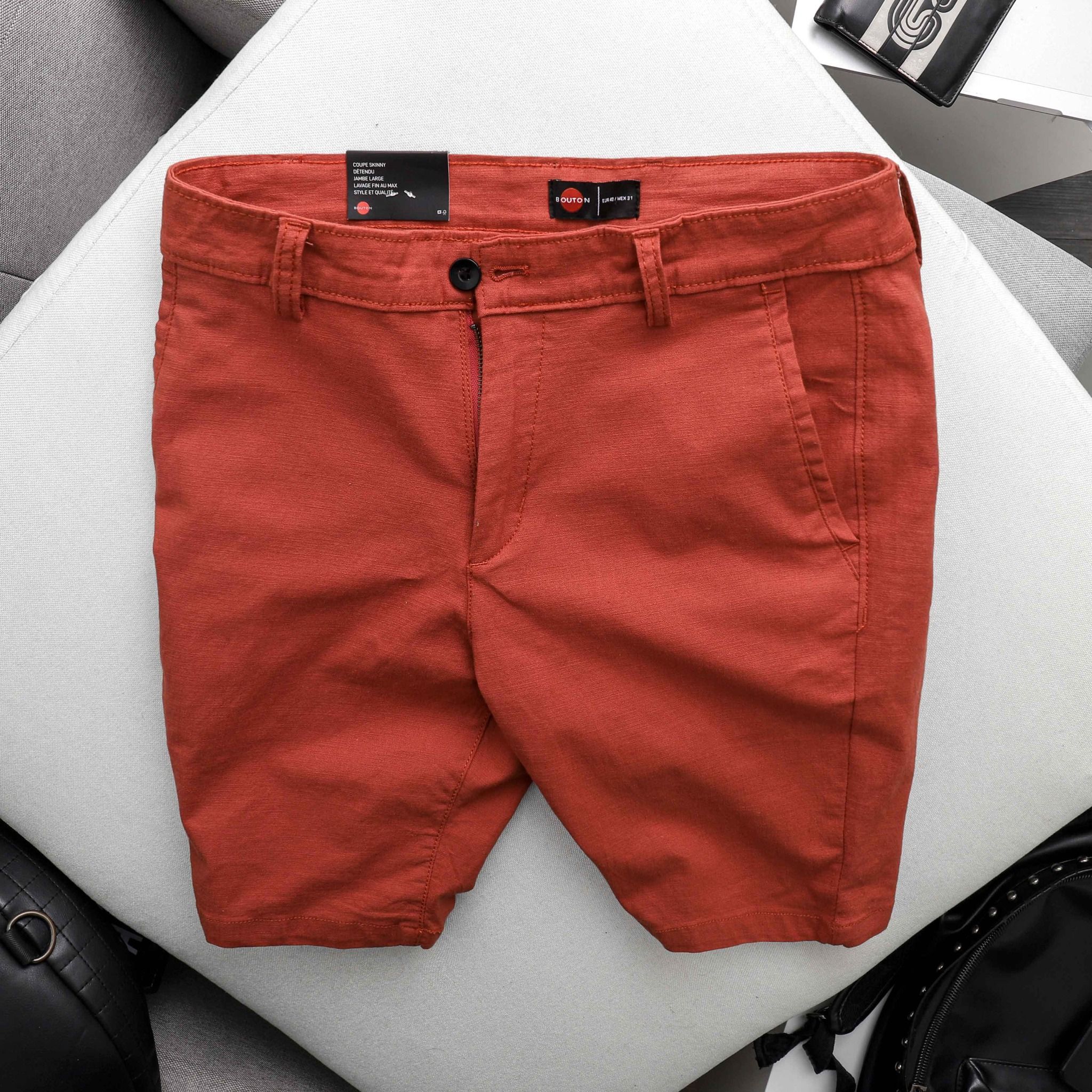Quần Short Linen BOUTON Basic Slim