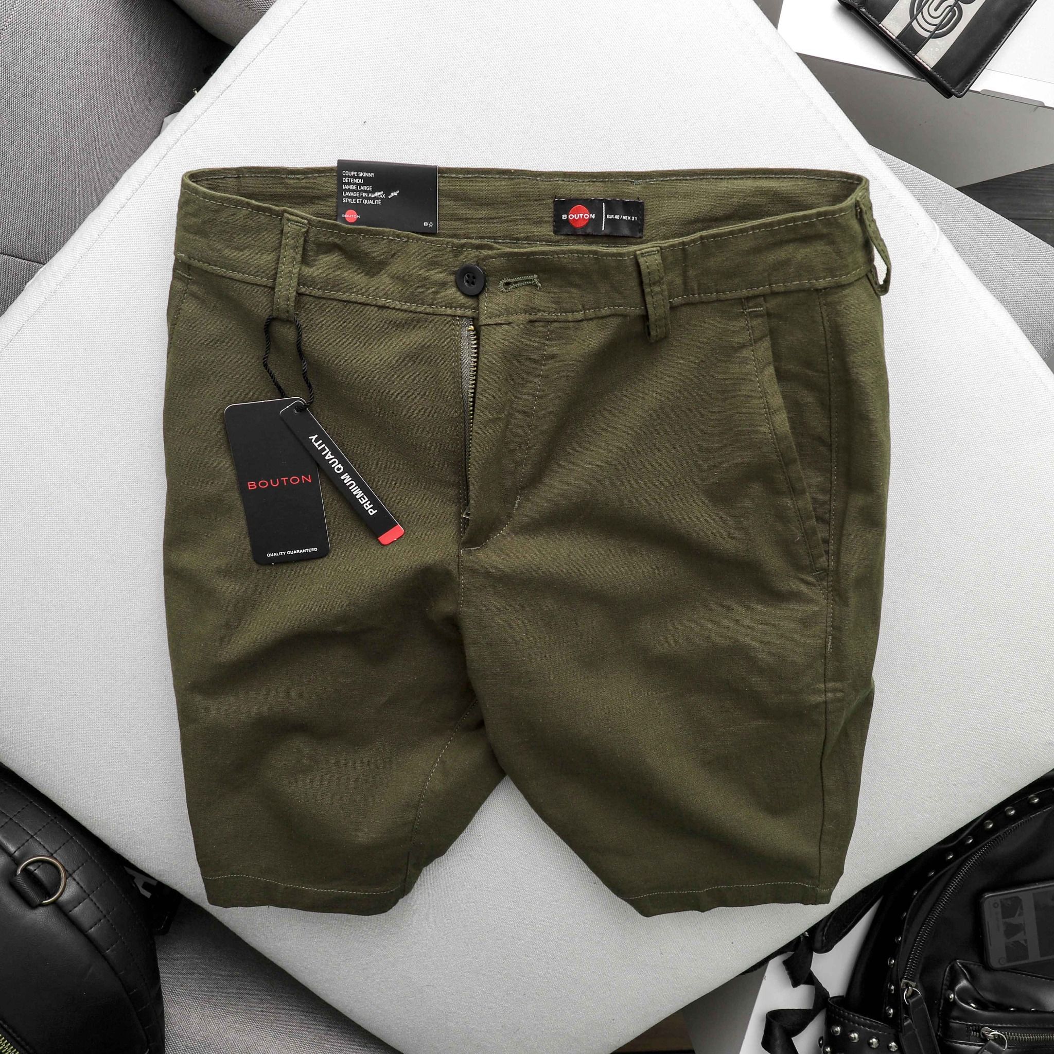 Quần Short Linen BOUTON Basic Slim
