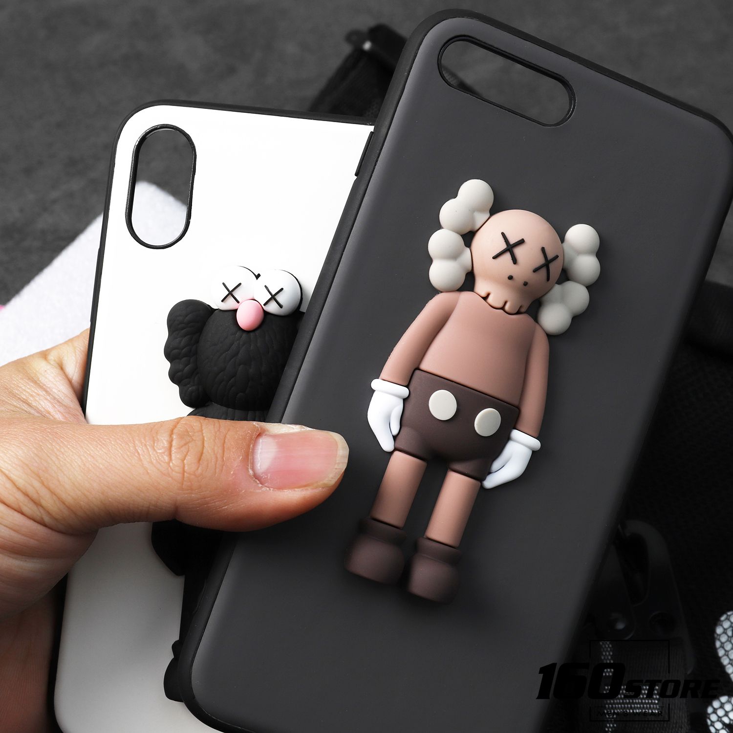 Ốp lưng IPHONE x KAW.S