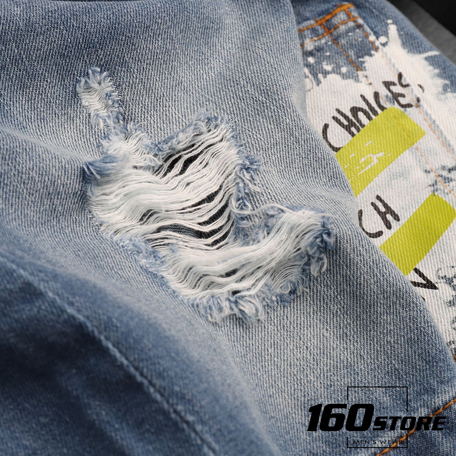 Quần short denim ZRA in túi
