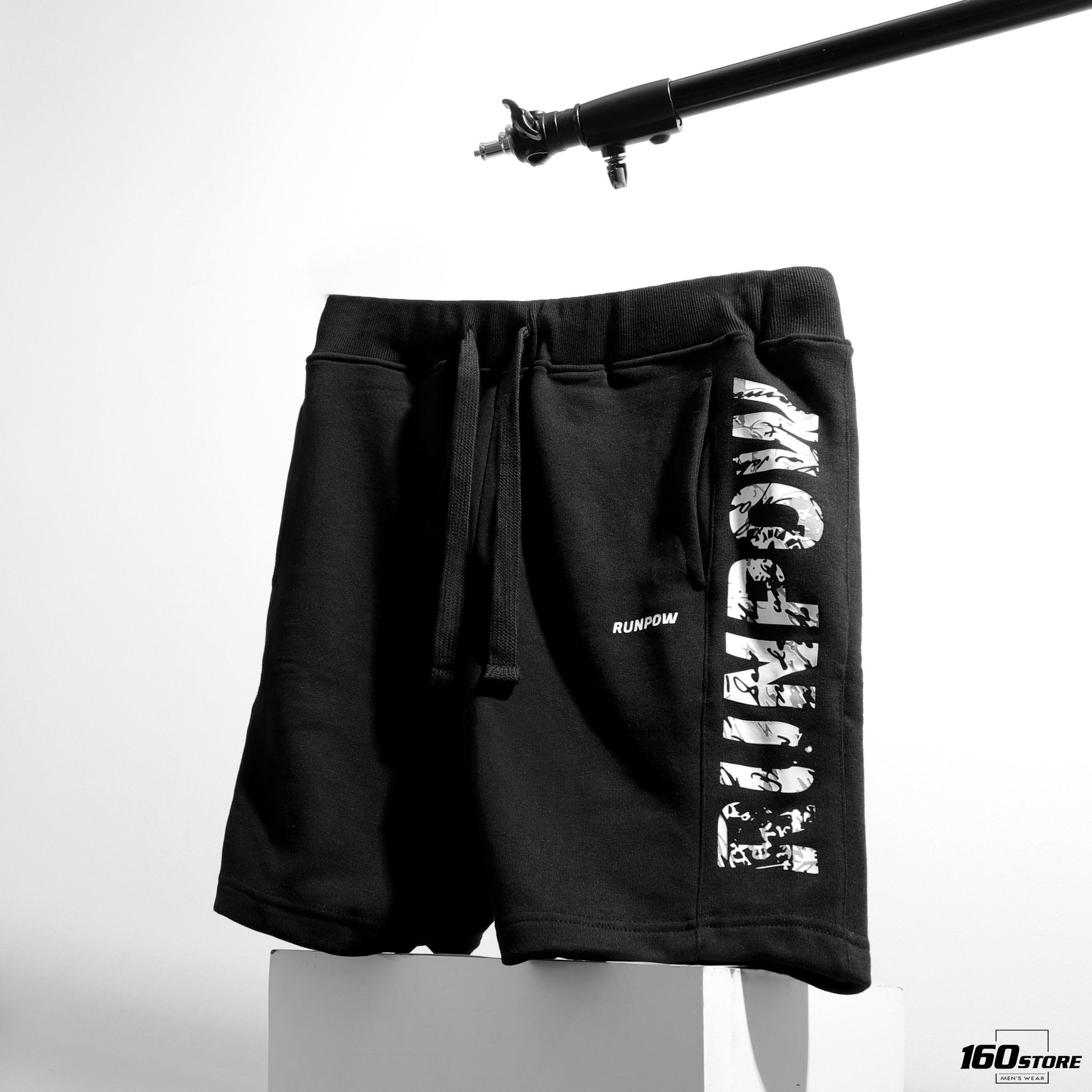 Quần short nỉ RUNPOW Printed