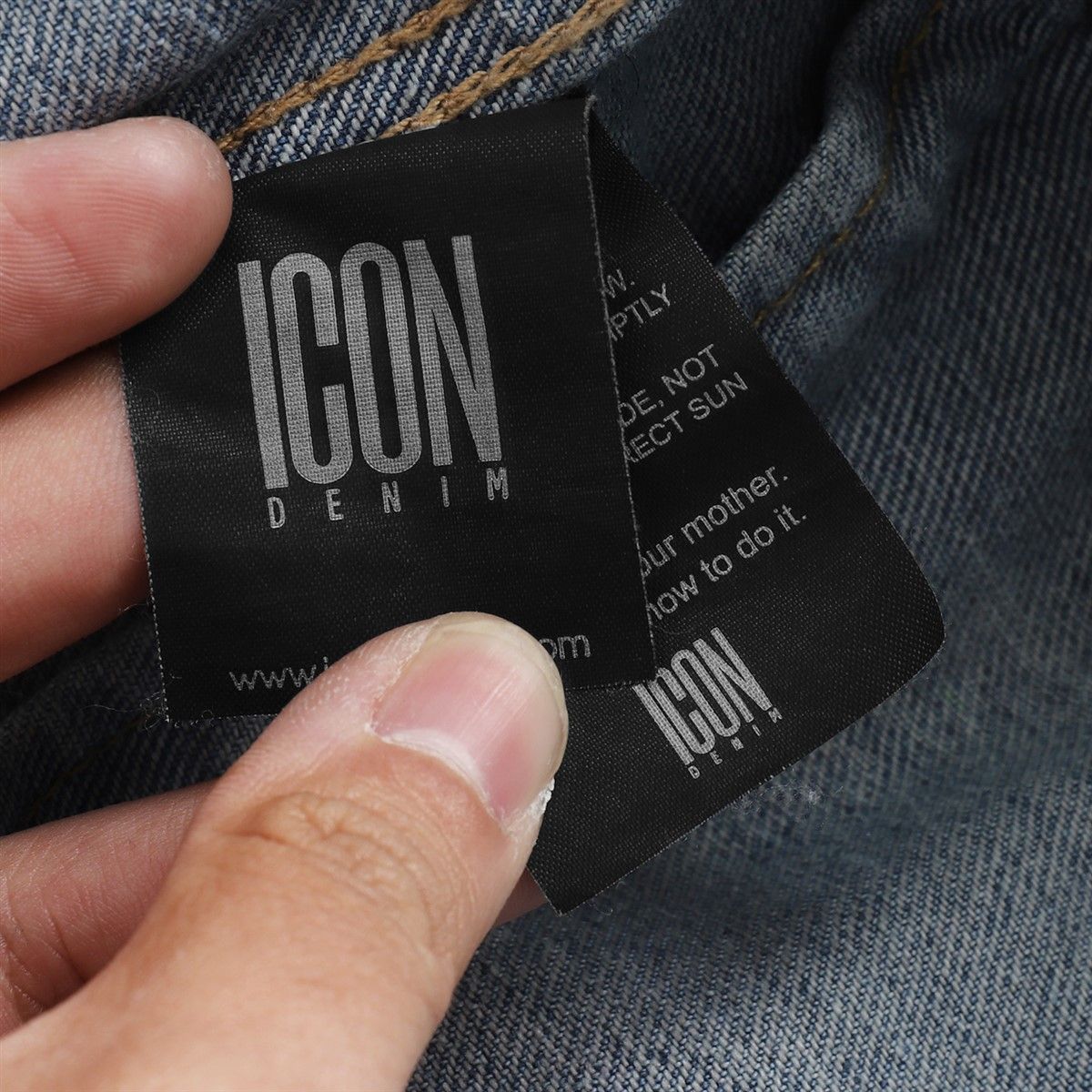 Áo khoác ICON DENIM wash vẩy sơn