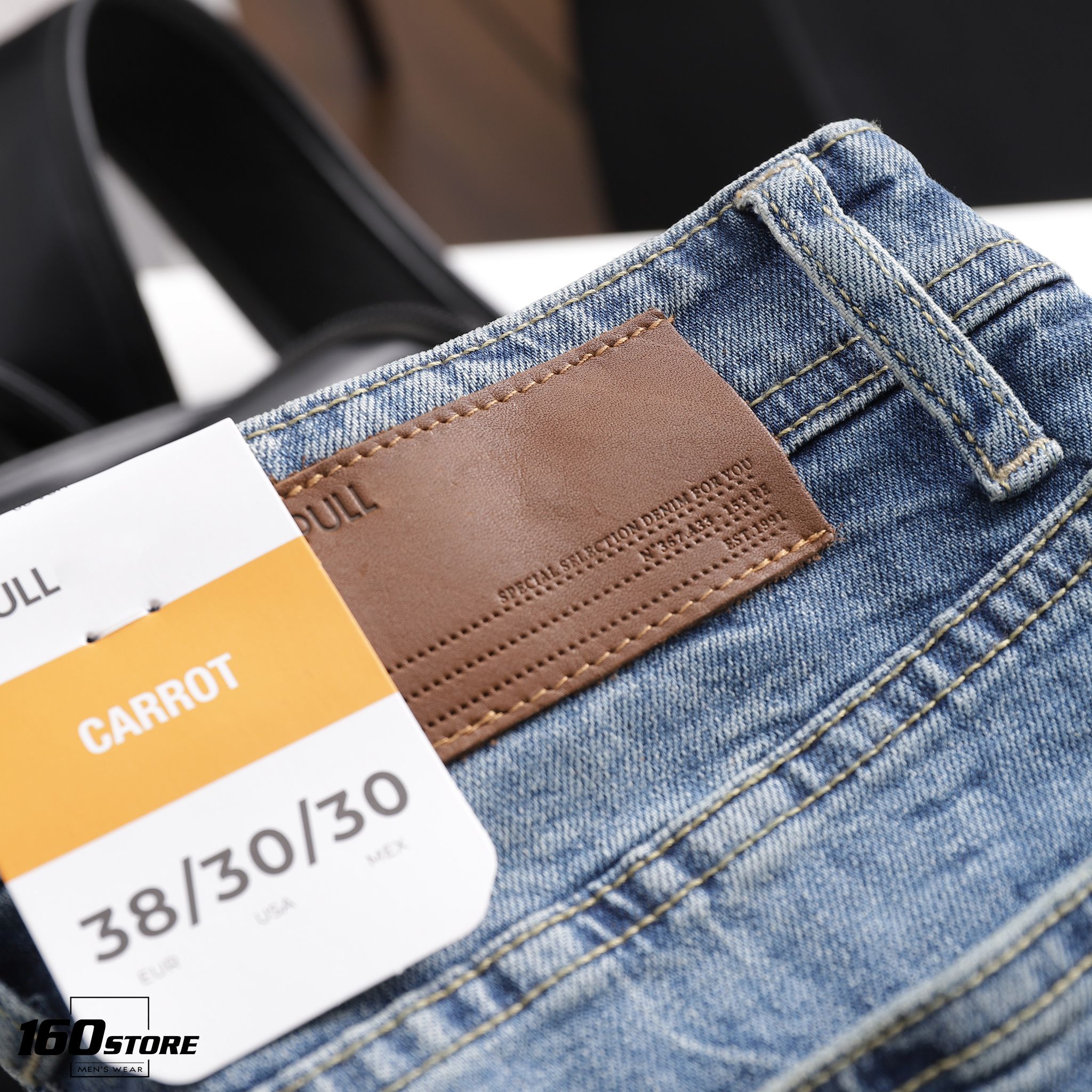 Quần jeans P.B Carrot Ripped