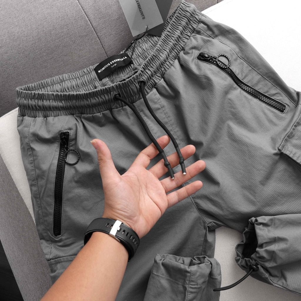 Quần jogger NOMOUS ESSENTIALS túi hộp