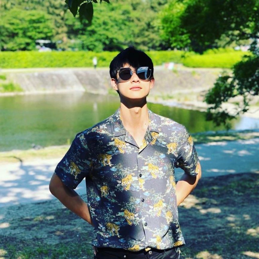 Mắt kính G.M0NSTER