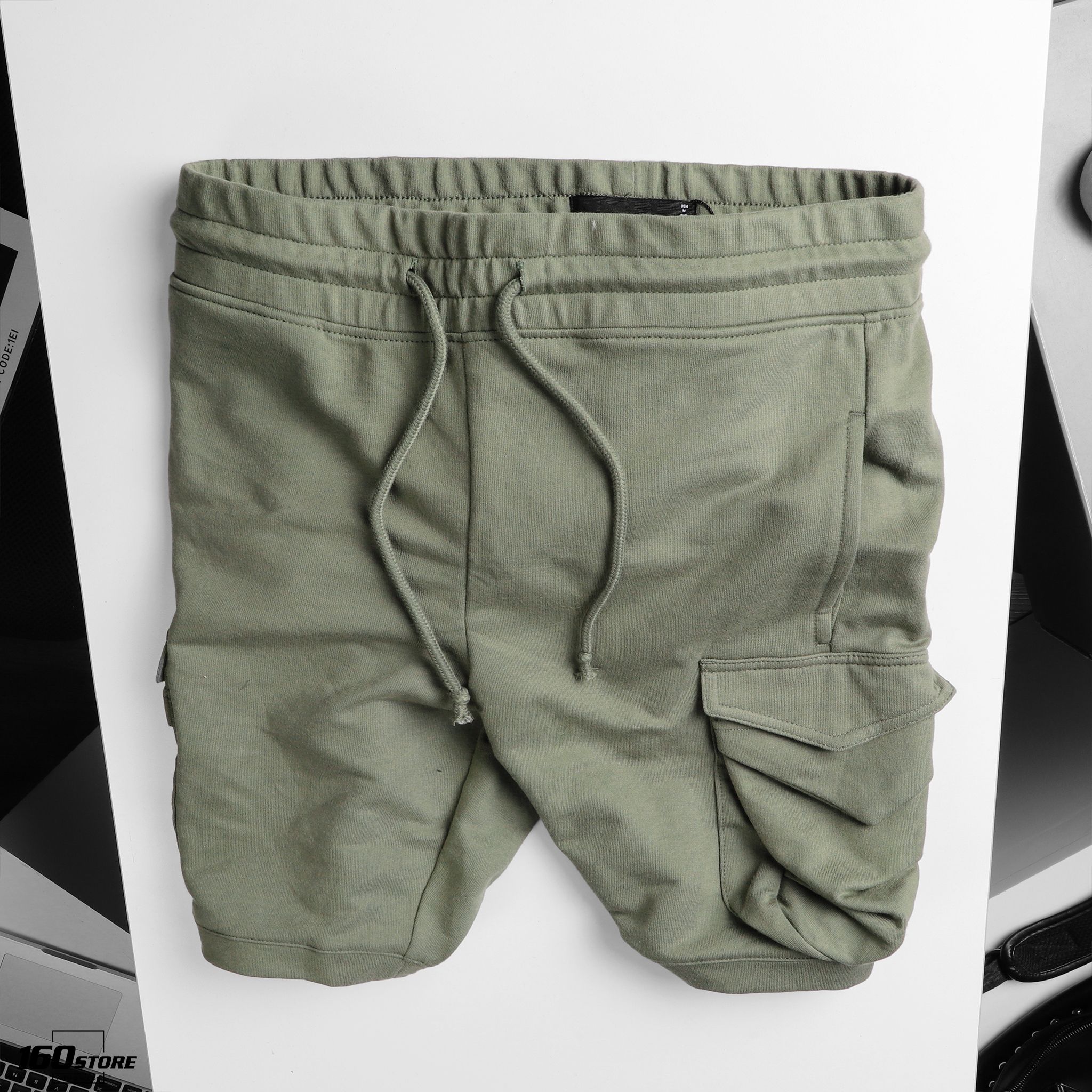 Quần short túi hộp NOMOUS ESSENTIALS