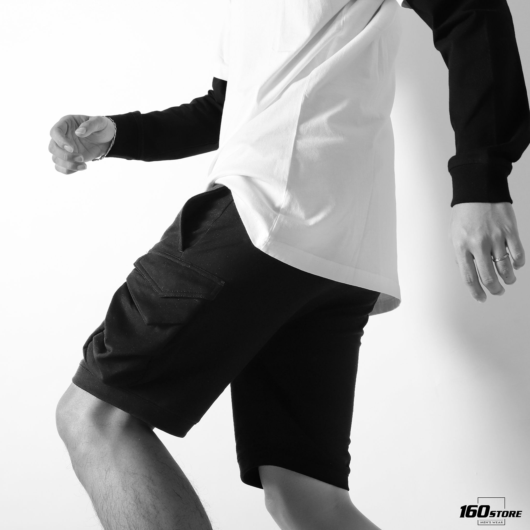 Quần short túi hộp NOMOUS ESSENTIALS