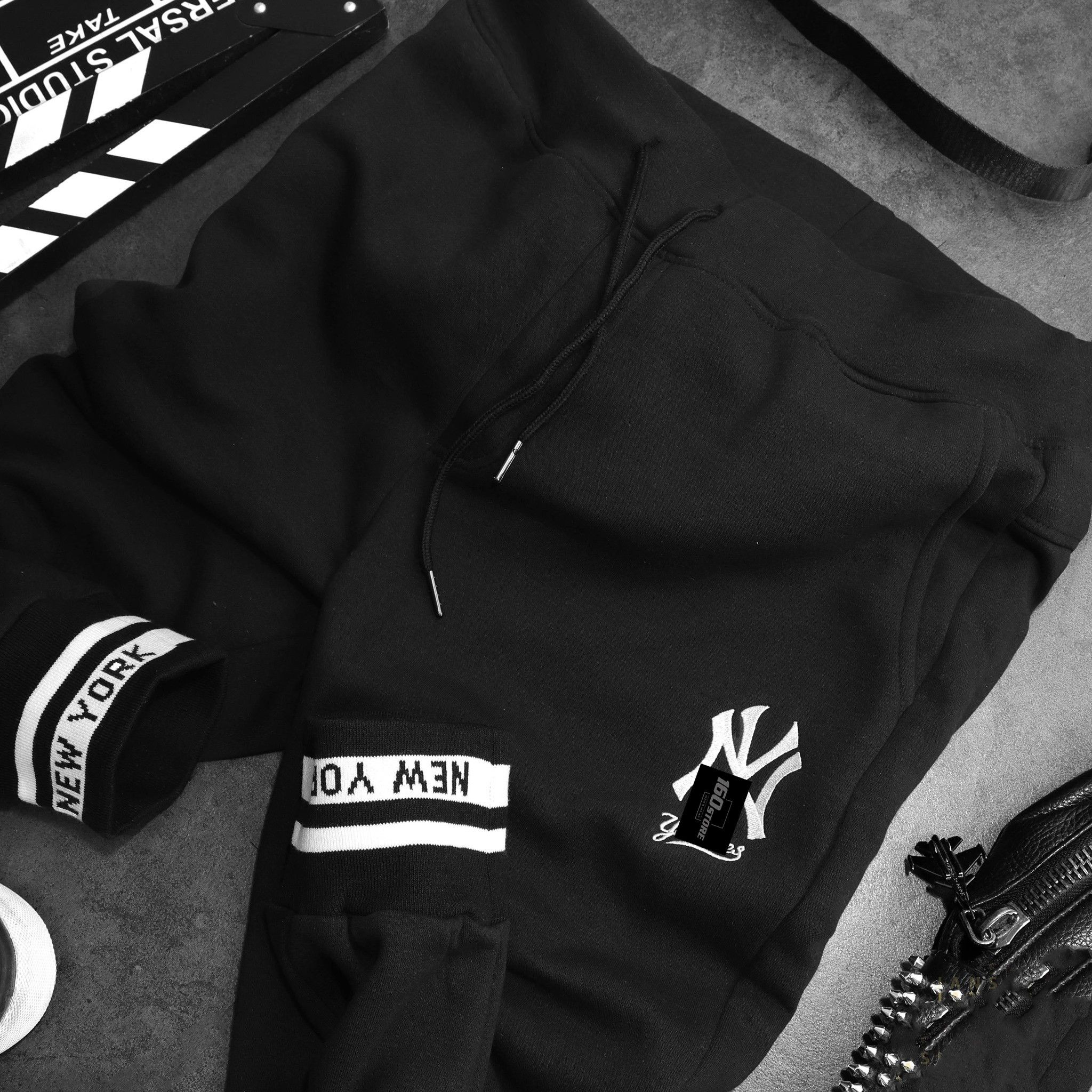 Quần jogger M.B x NY
