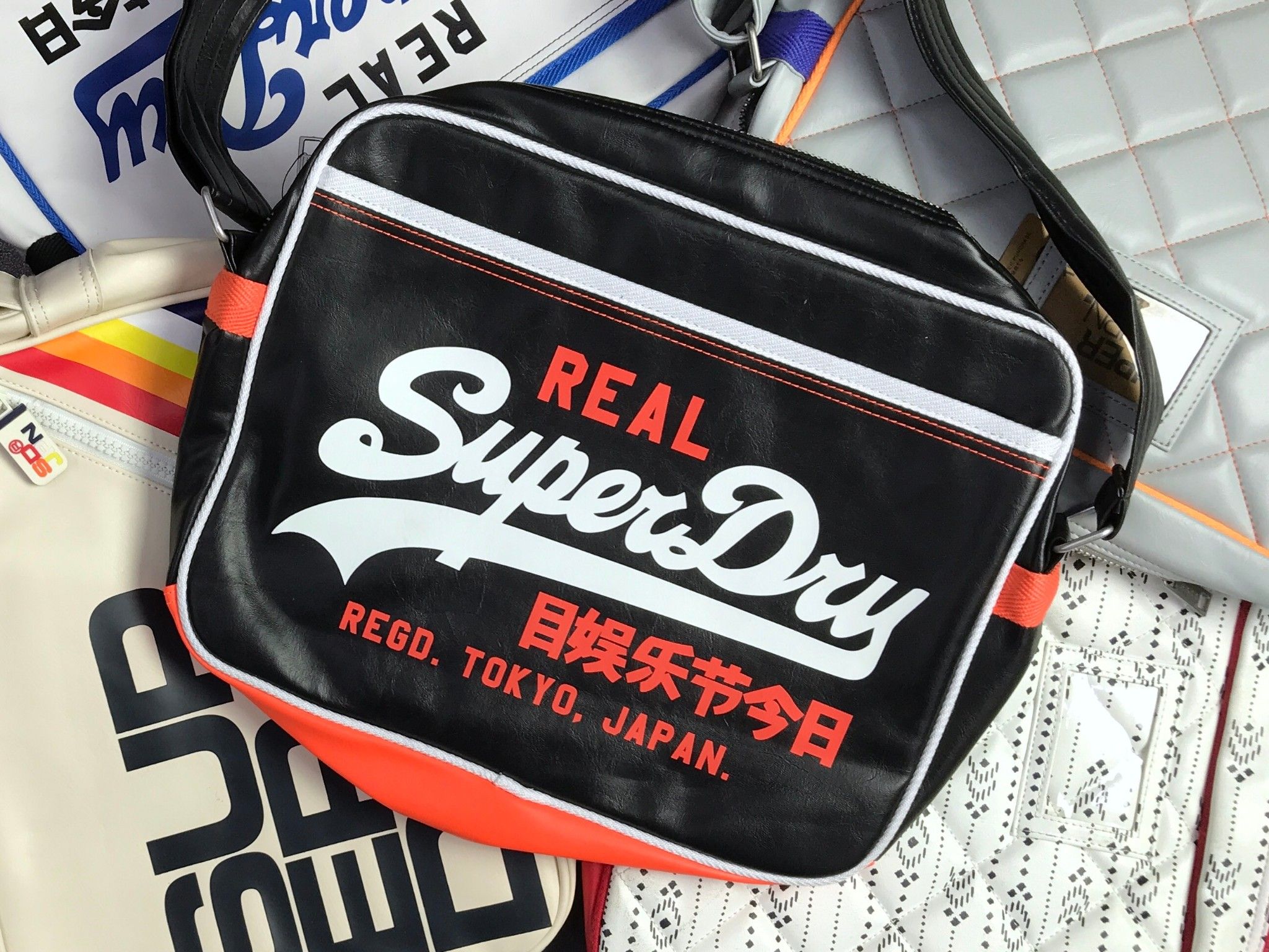 TÚI ĐEO CHÉO S.DRY