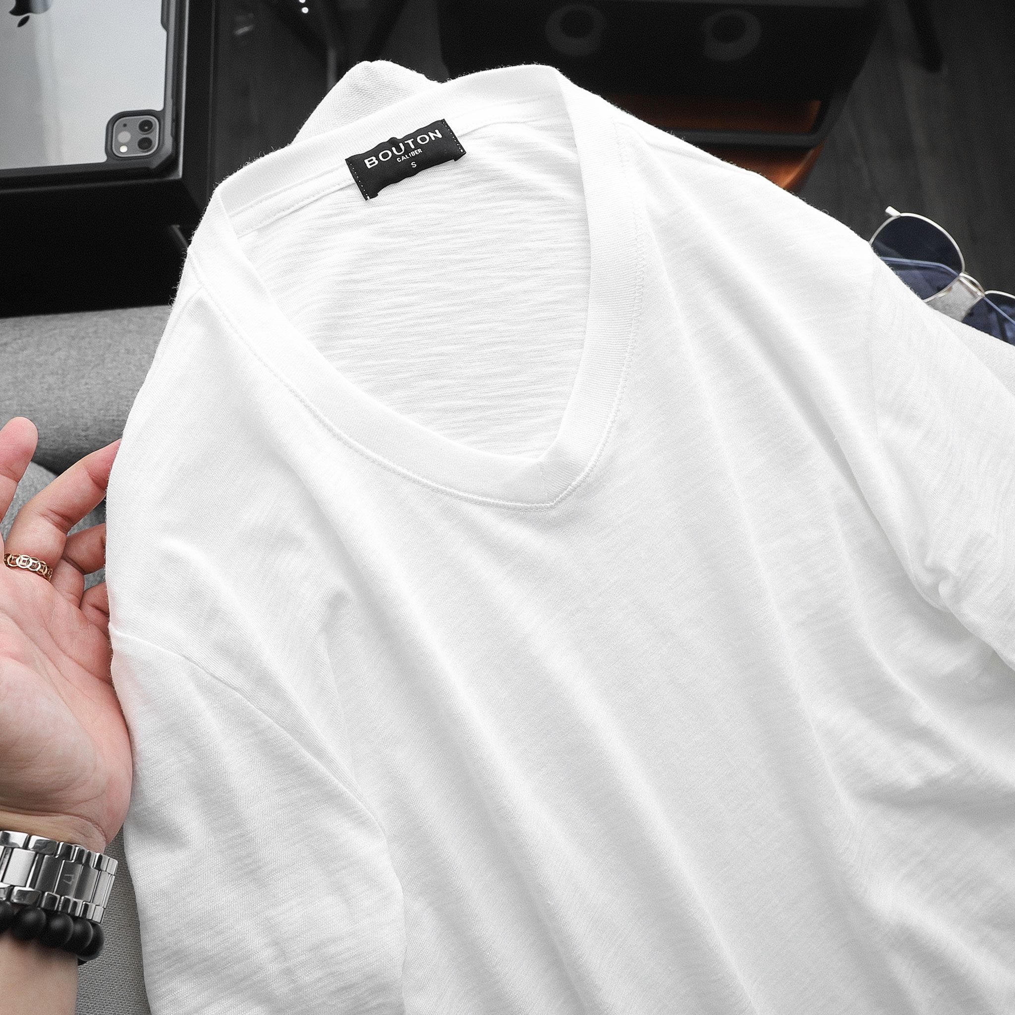 Áo Thun BOUTON V-neck Plain