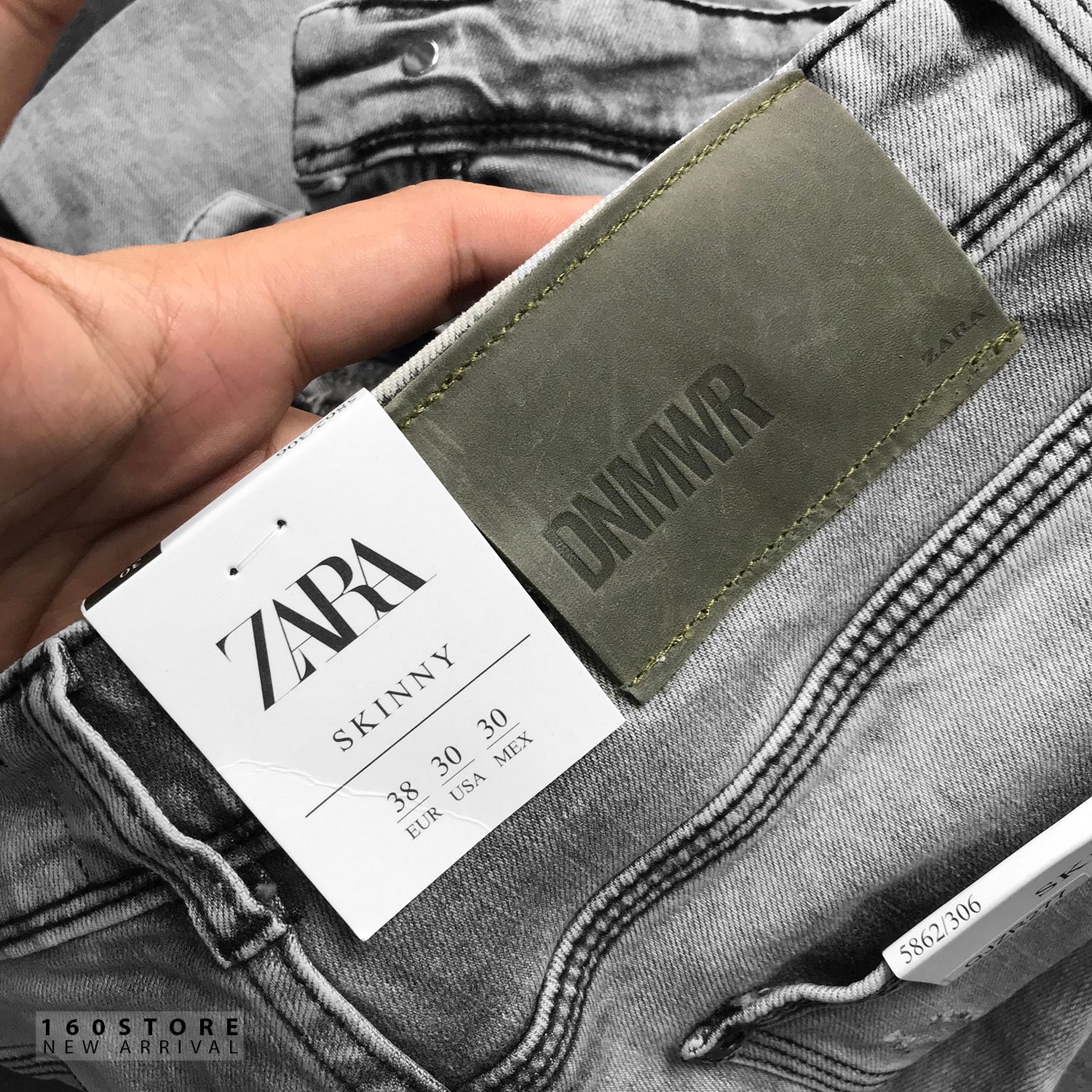 ZRA Skinny Jeans with darts