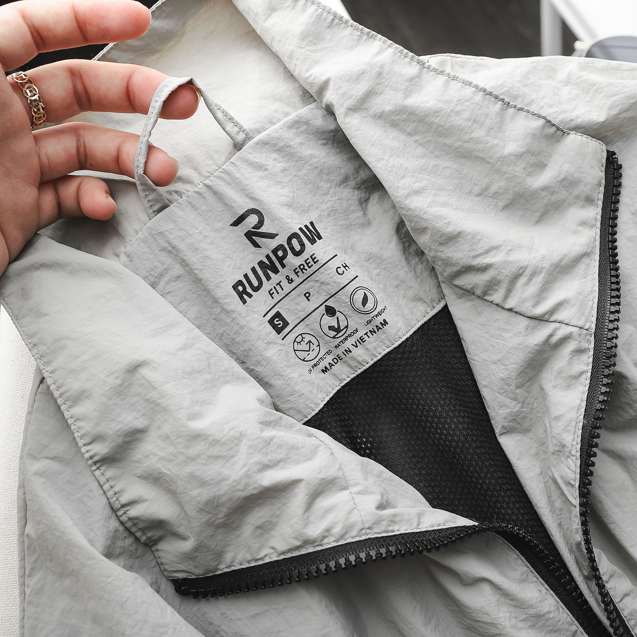 Áo khoác RUNPOW athletic jacket