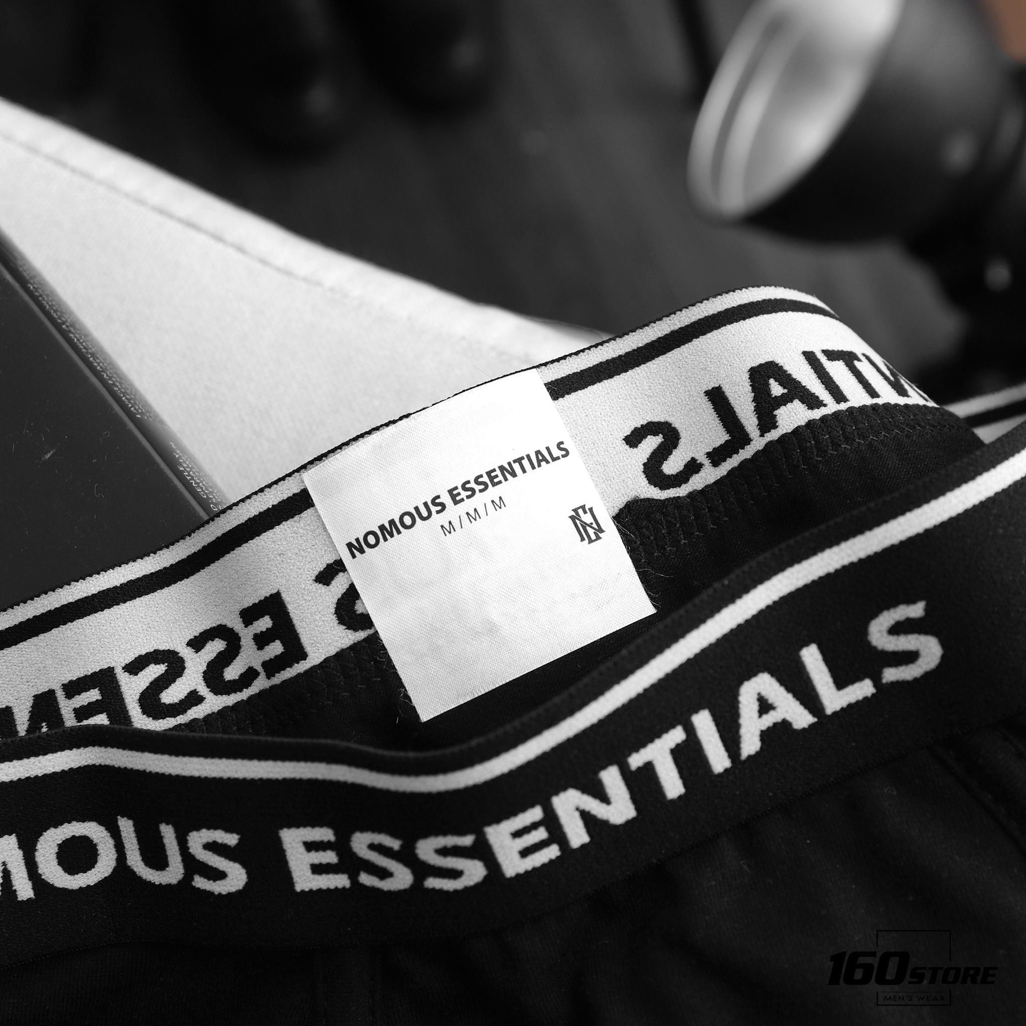 Boxer NOMOUS ESSENTIALS features classic