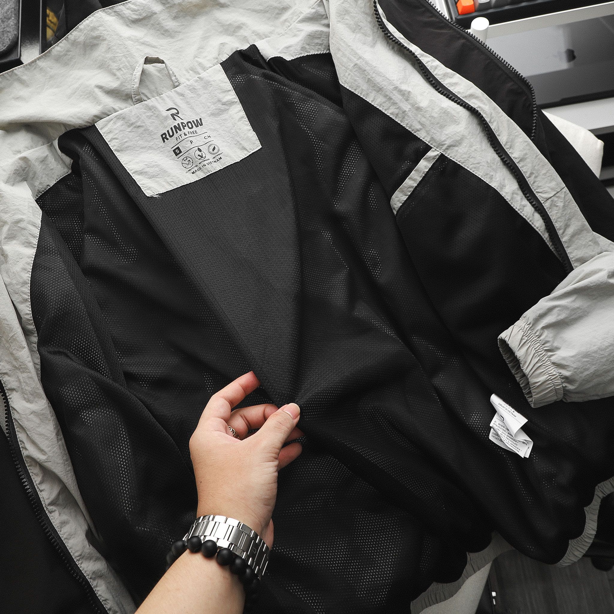 Áo khoác RUNPOW athletic jacket