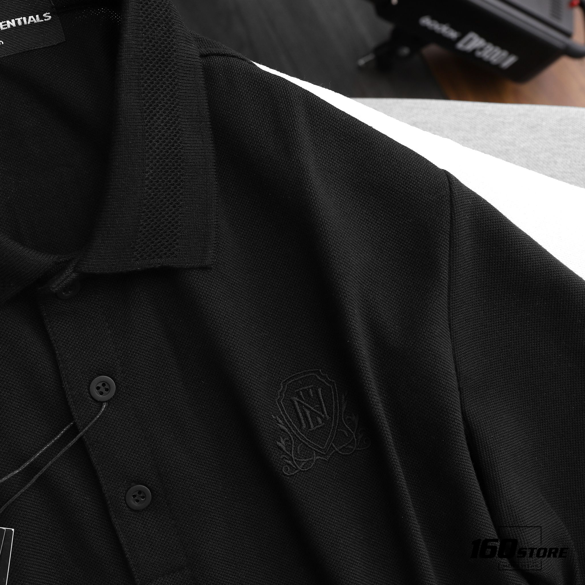 Áo polo NOMOUS ESSENTIALS w logo basic