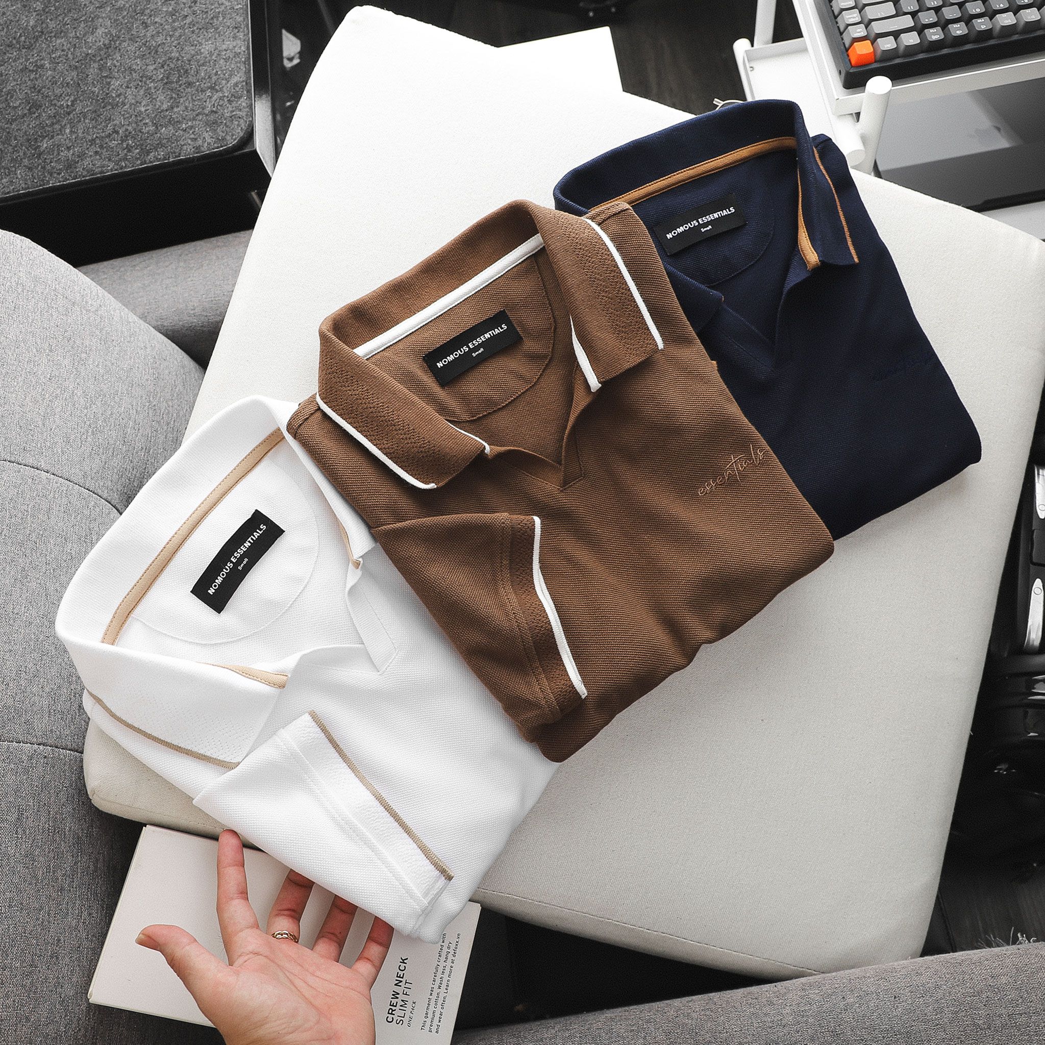 Áo polo NOMOUS ESSENTIALS signature