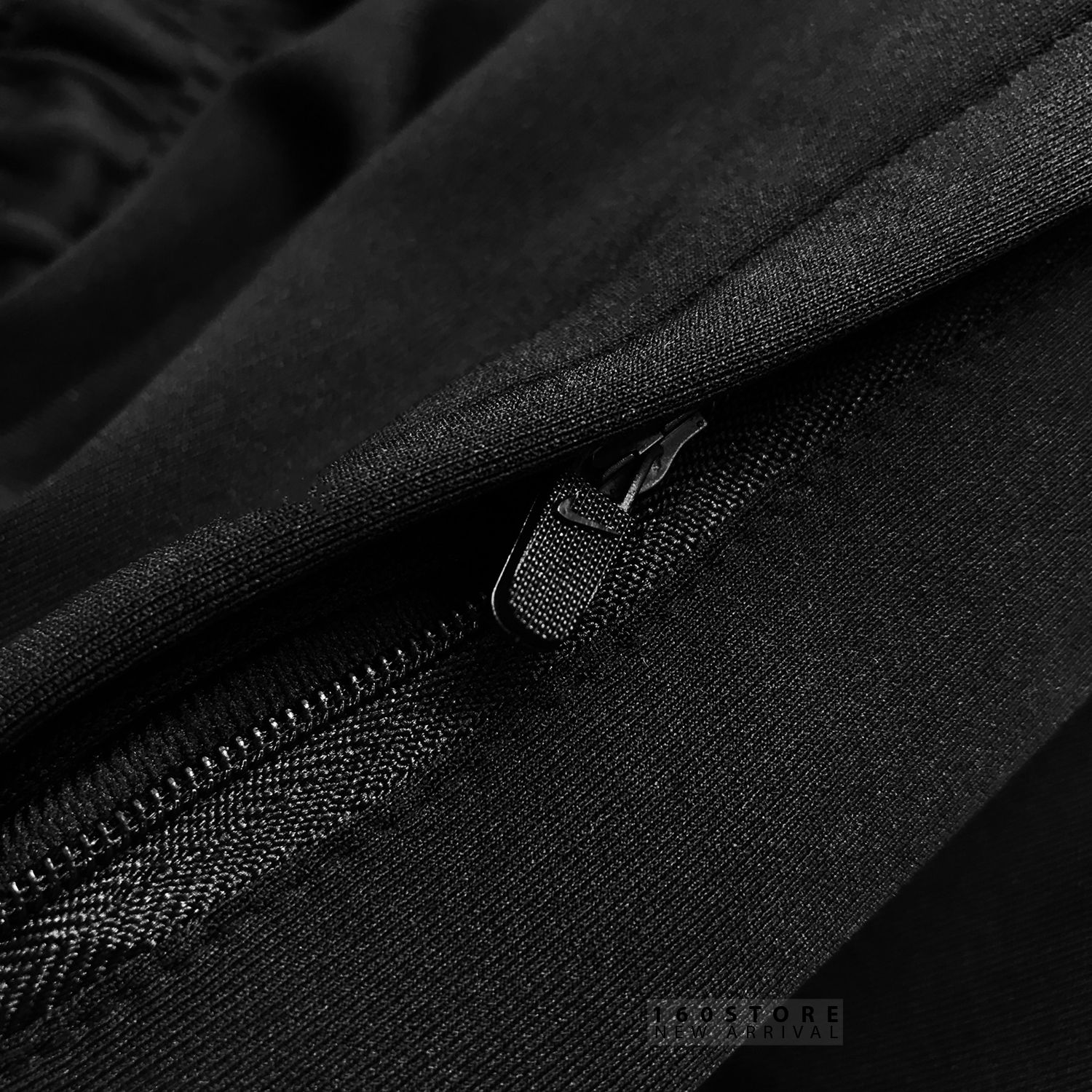 NlKE Logo Shorts