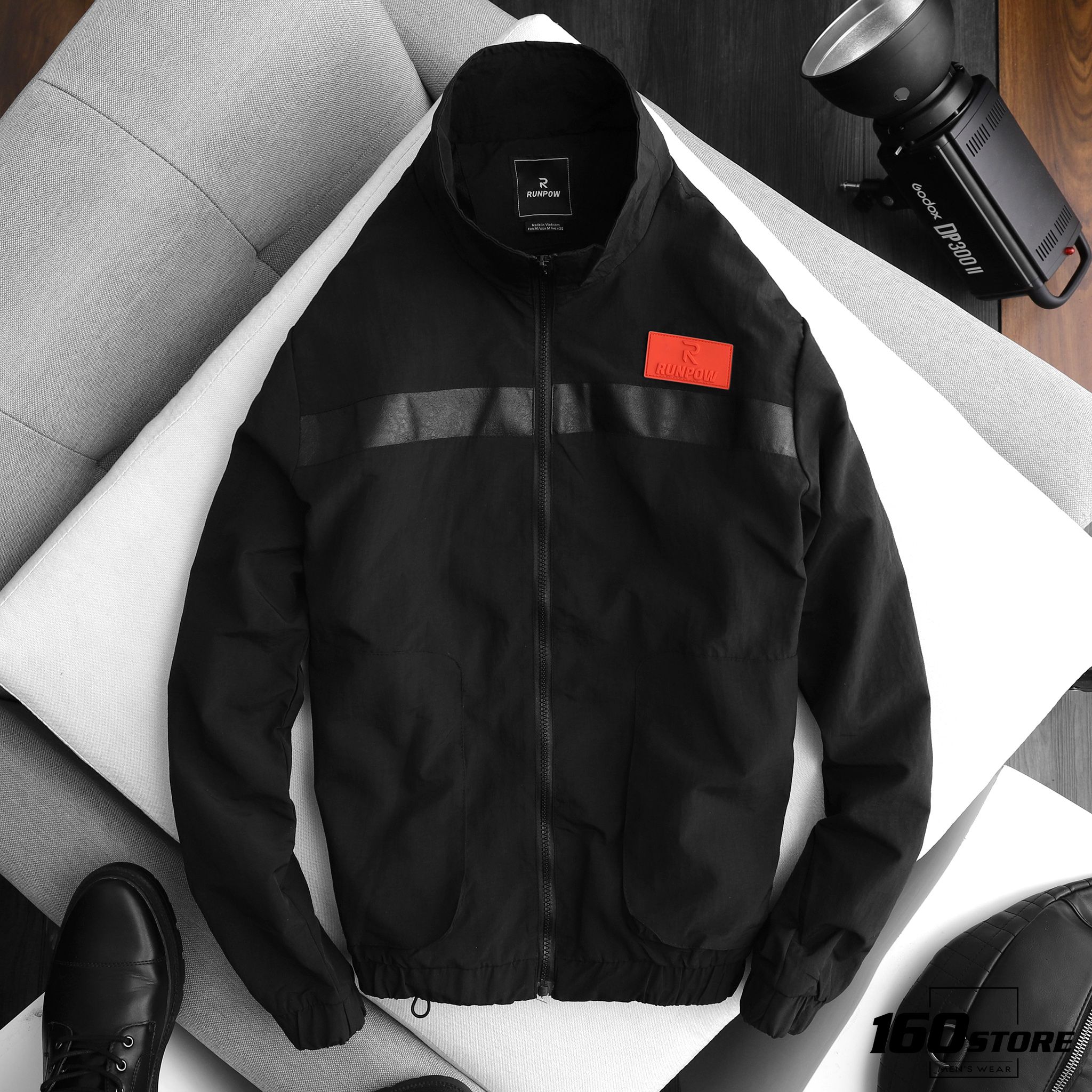 Áo khoác dù RUNPOW jacket w logo ss21