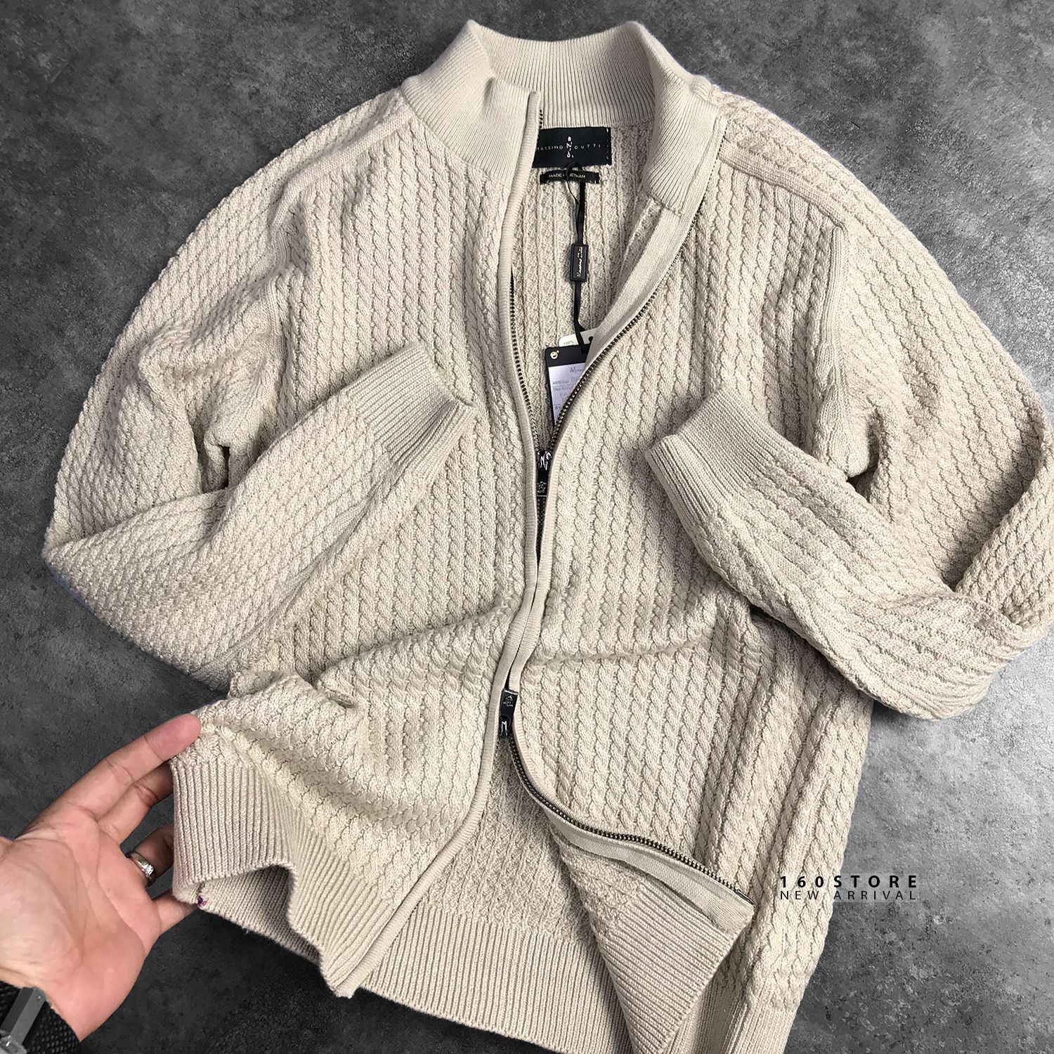 MASSIM0 DUTTl Sweat Jackets