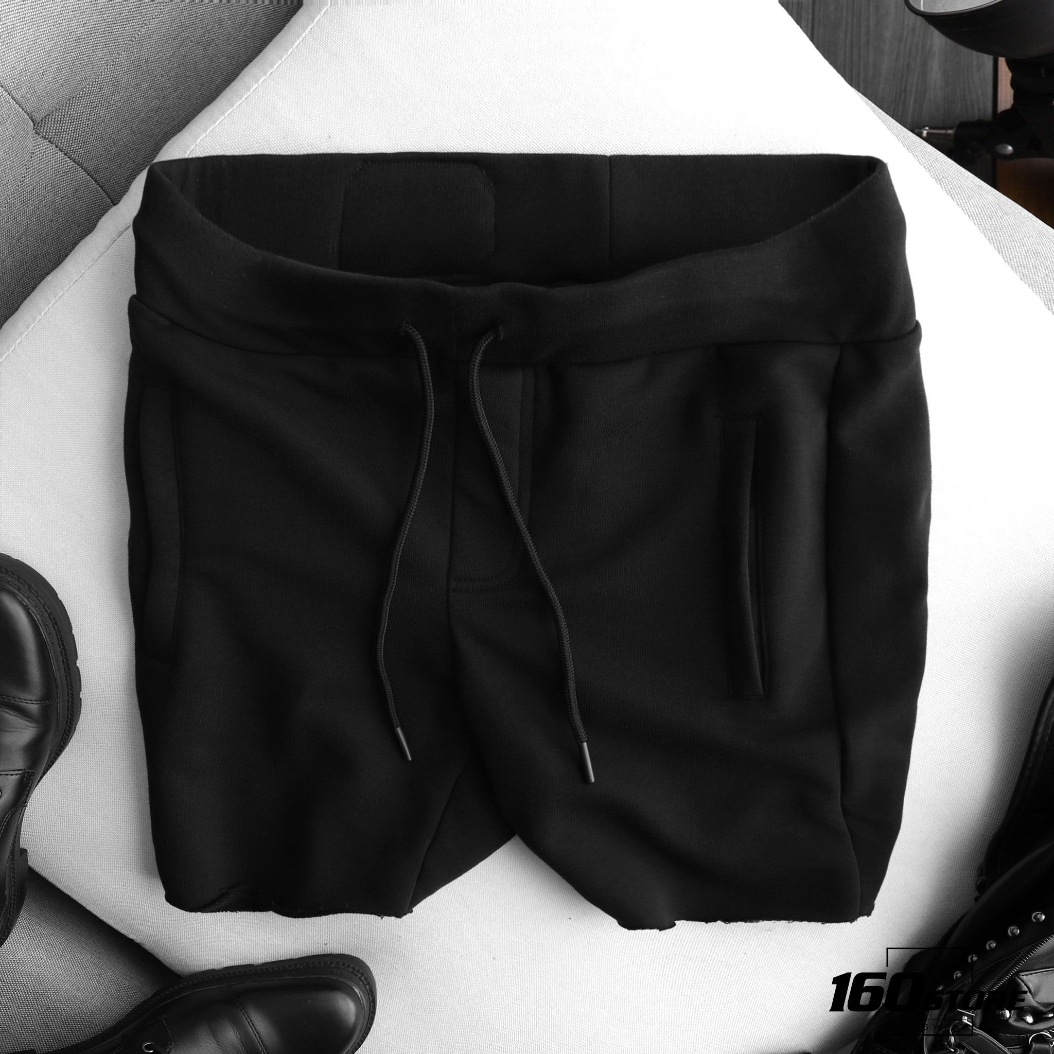 Quần short thun BOUTON w leather details