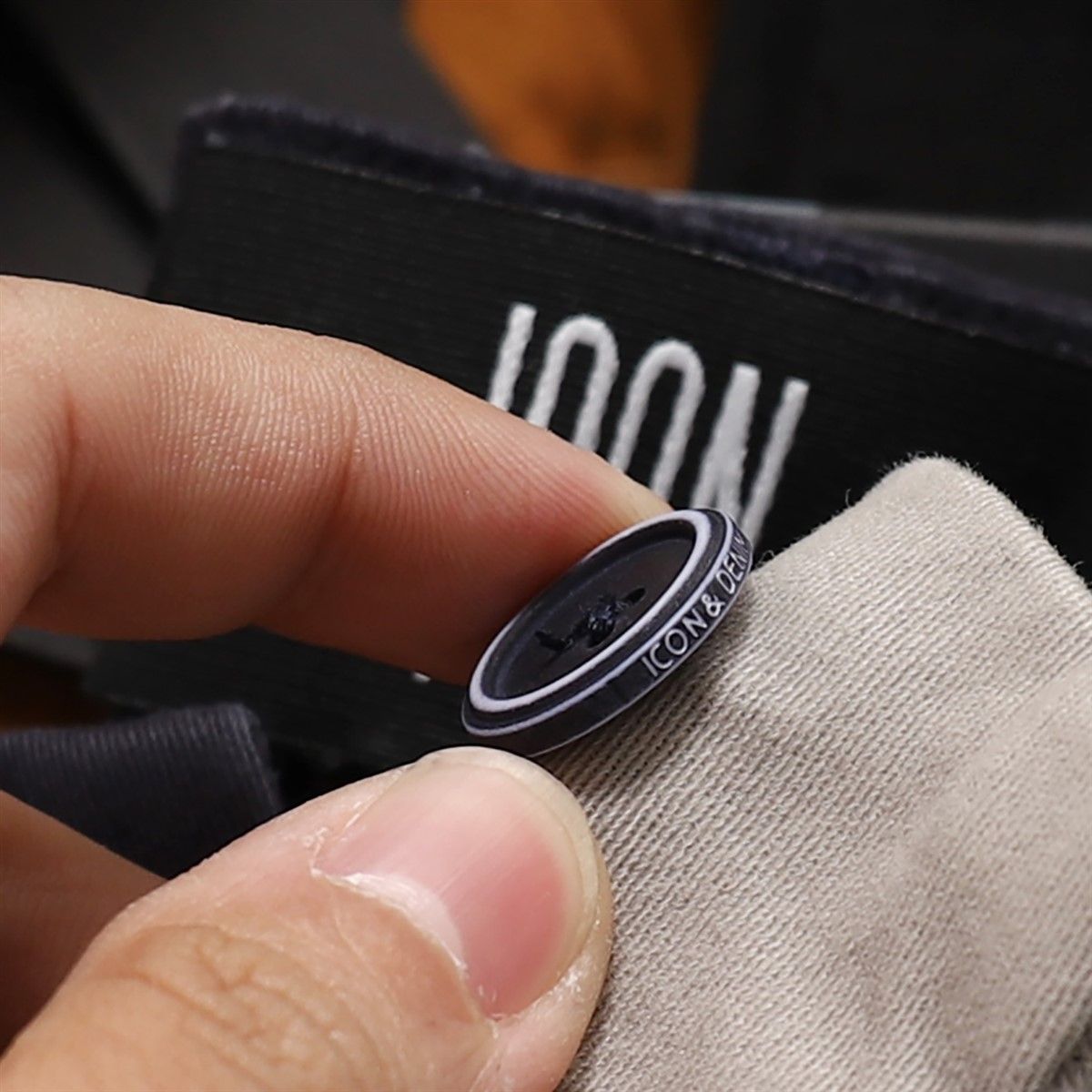 Quần kaki ICON DENIM slim fit