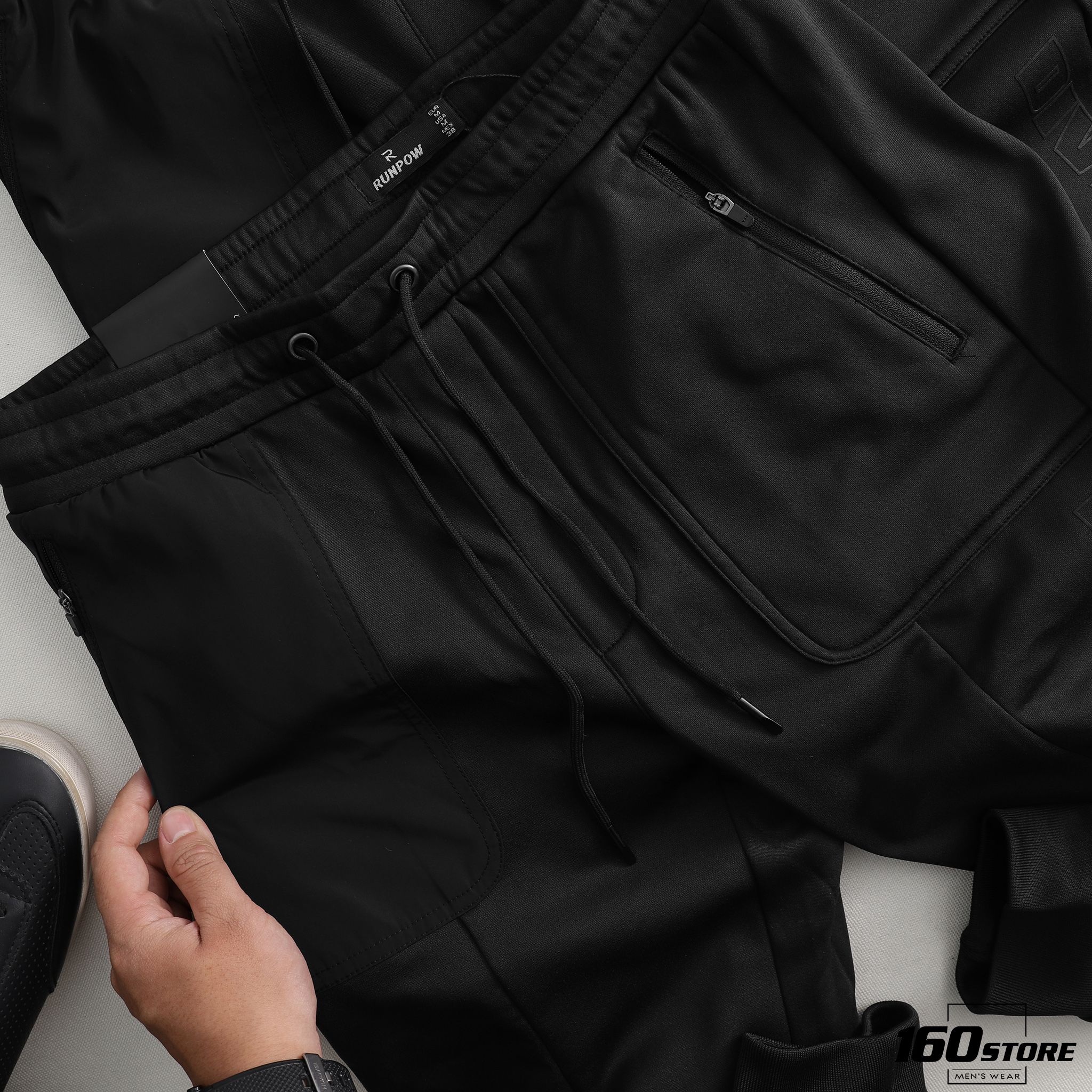 Quần jogger RUNPOW box bag